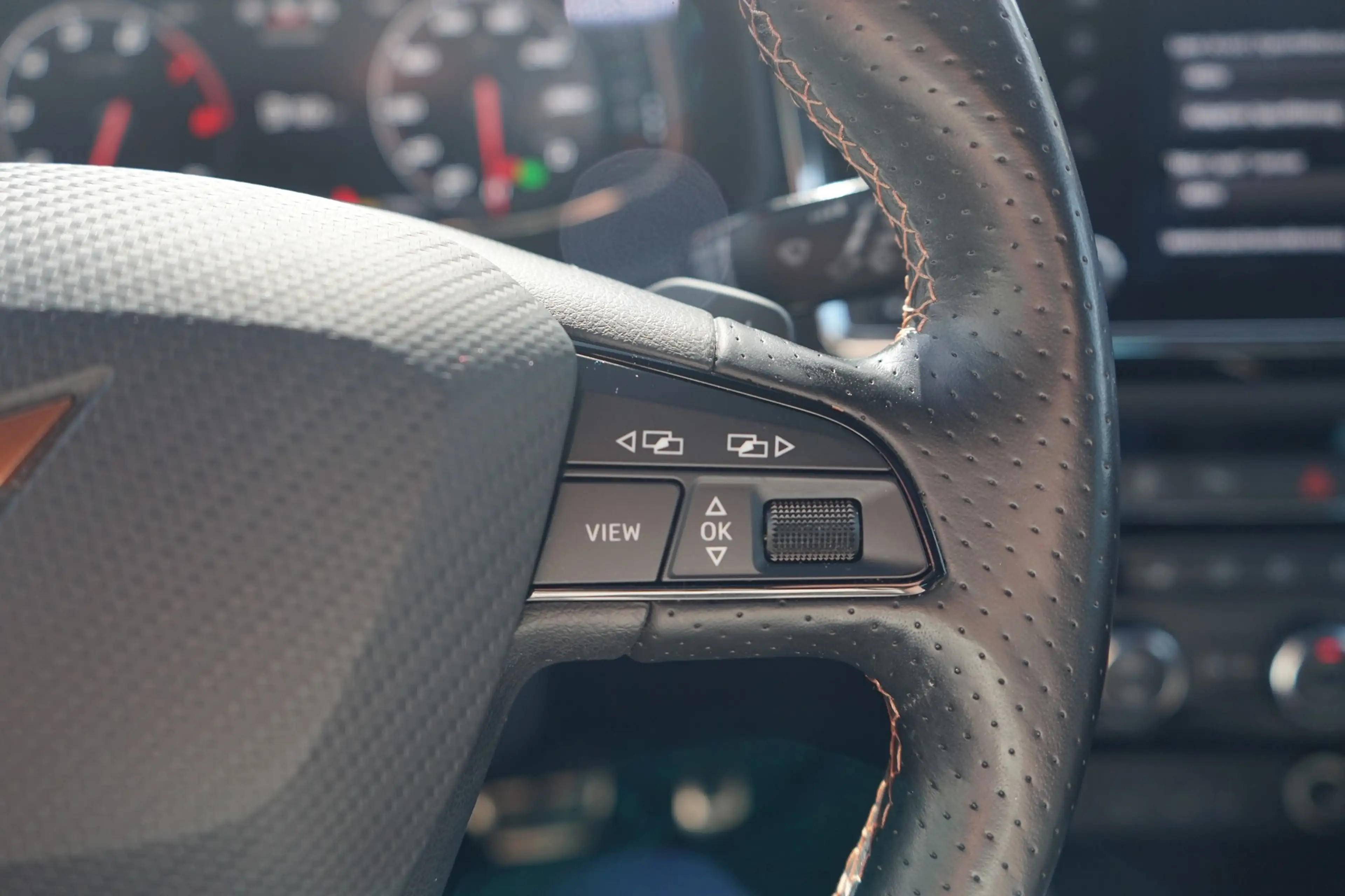 CUPRA Ateca 2.0 TSI 4Drive LED Navi Panorama AHK Beats — photo 28