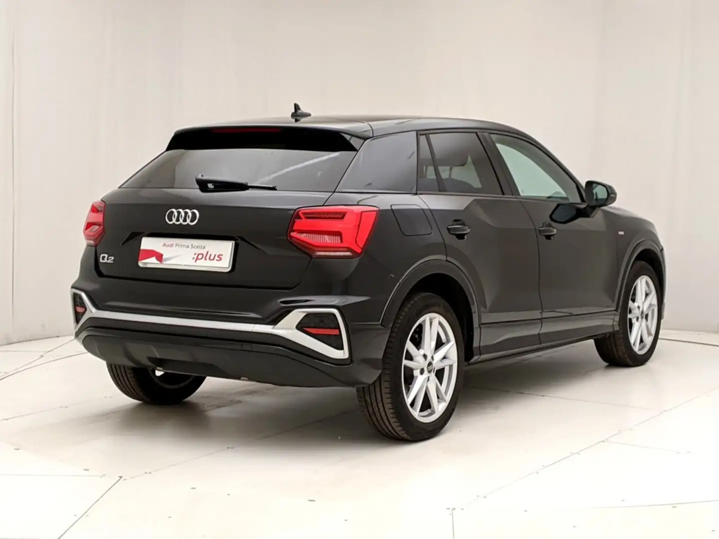 Audi Q2 35 TDI S tronic S line Edition Nero - 2