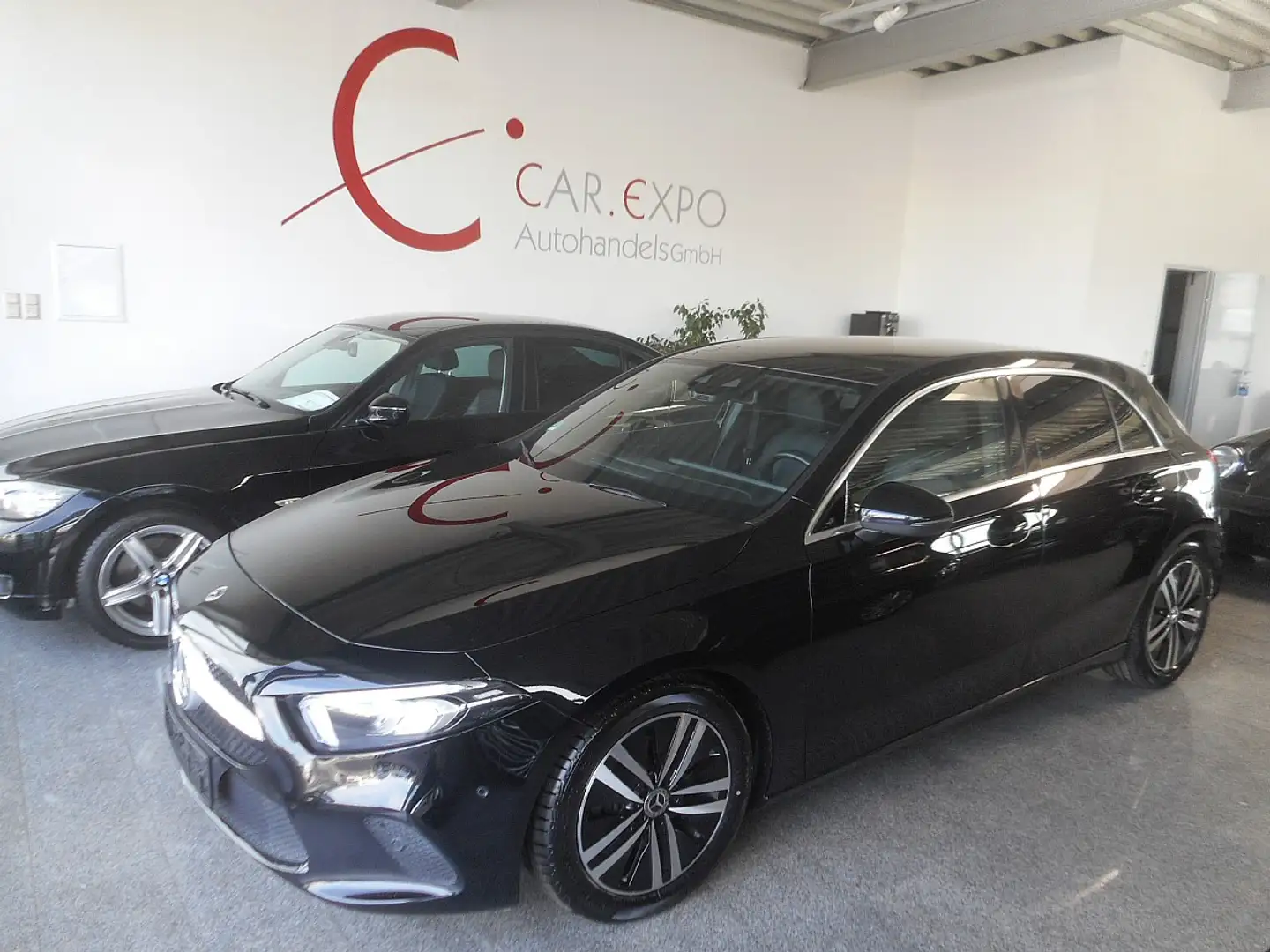 Mercedes-Benz A 180 d Aut. Advantage Leder Schwarz - 1