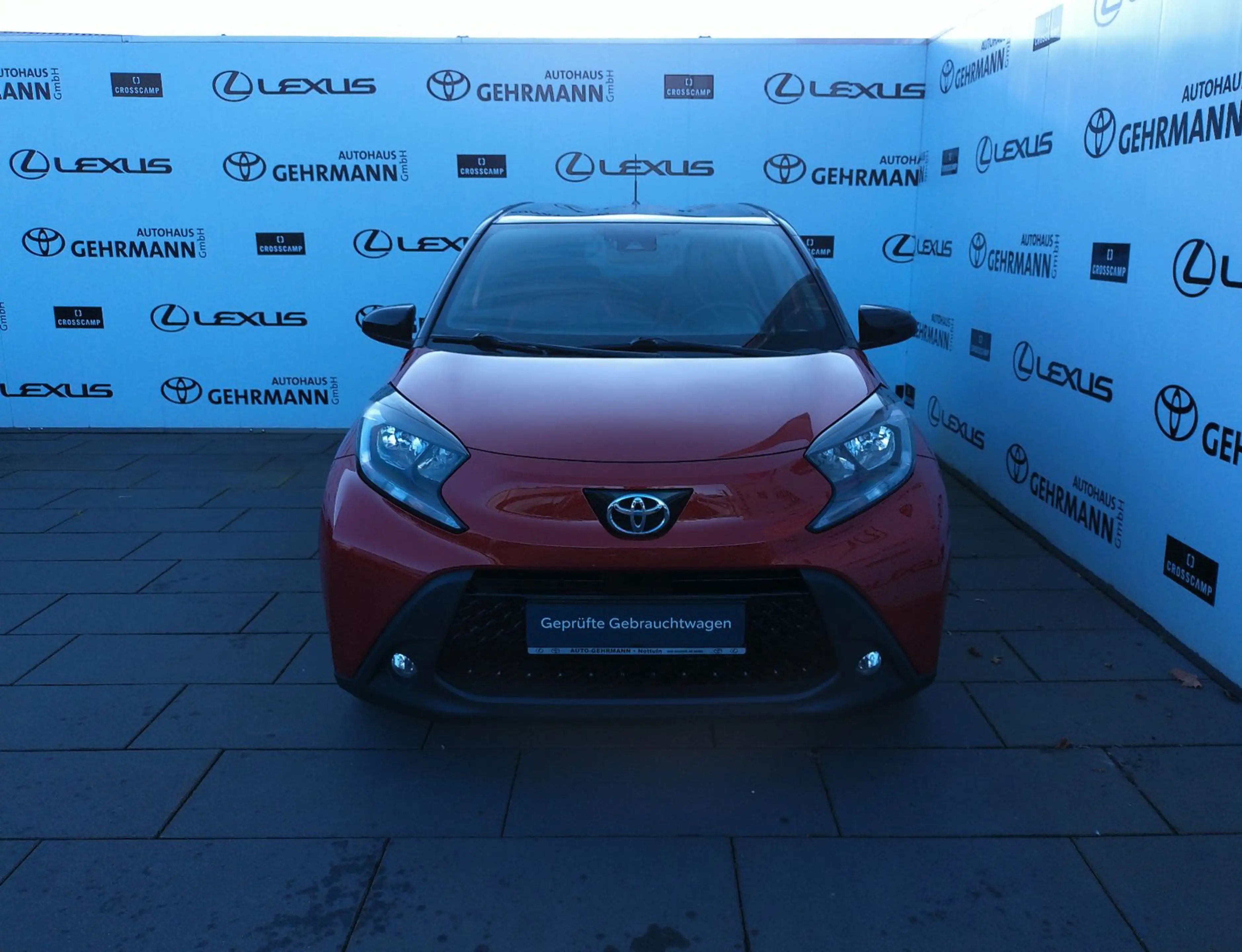 Toyota Aygo X Pulse*Allwetterreifen*CarPlay* — photo 2