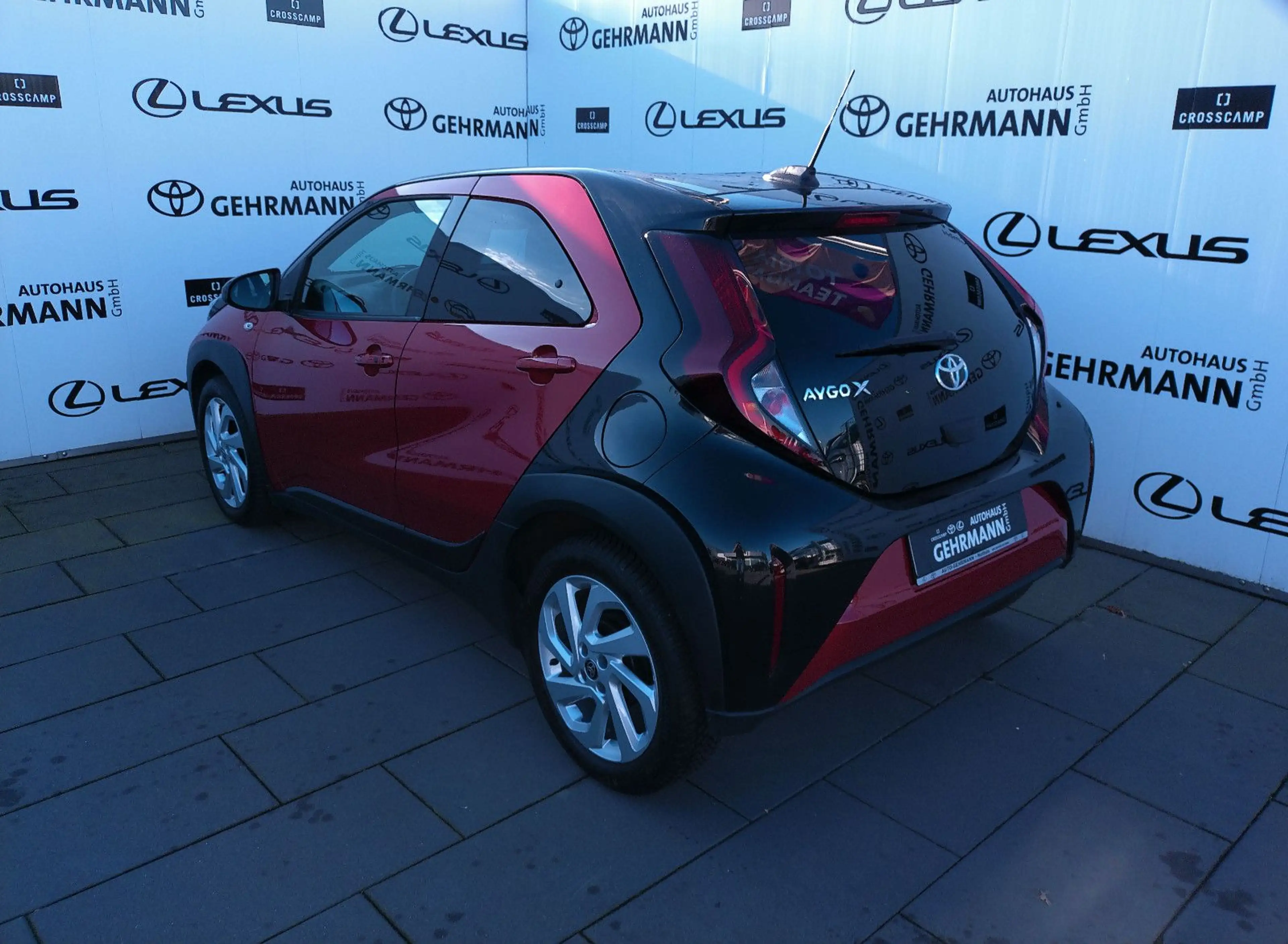 Toyota Aygo X Pulse*Allwetterreifen*CarPlay* — photo 3