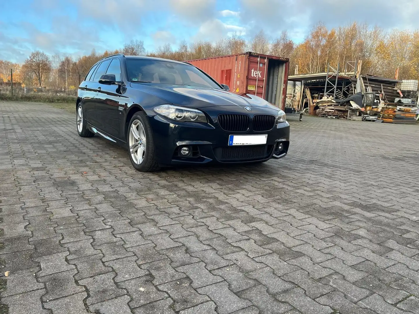 BMW 535 5er Touring Diesel 535d xDrive Touring Sport-Aut. Schwarz - 2