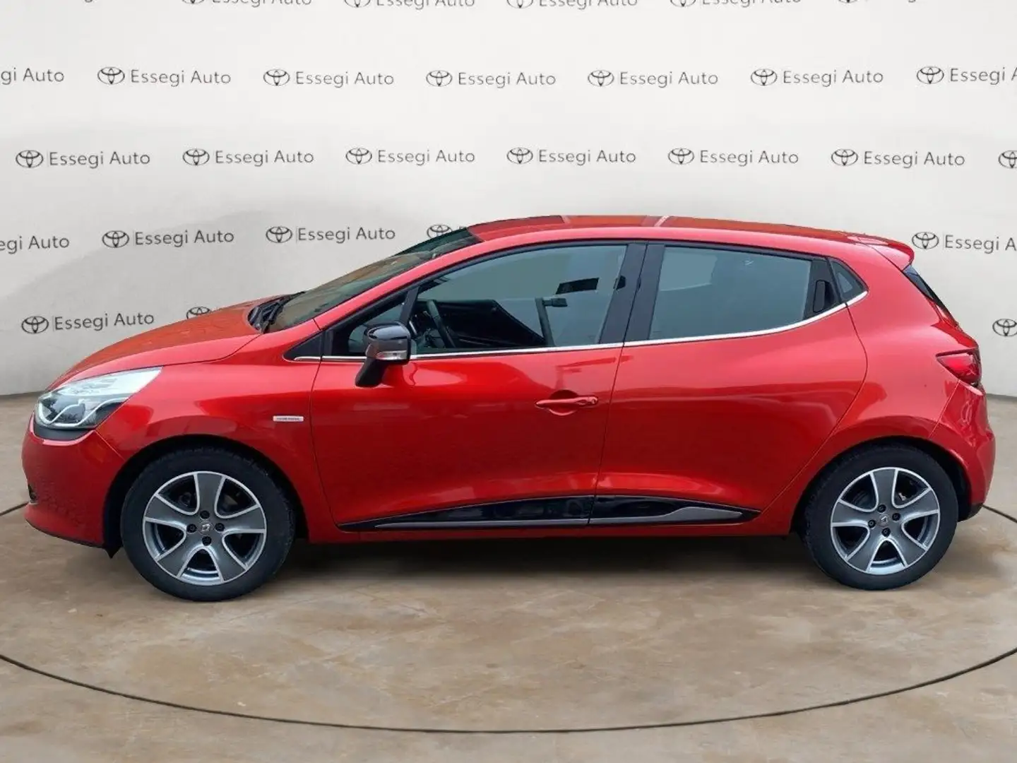 Renault Clio Sporter 1.5 dCi 8V 75CV Live Rojo - 2