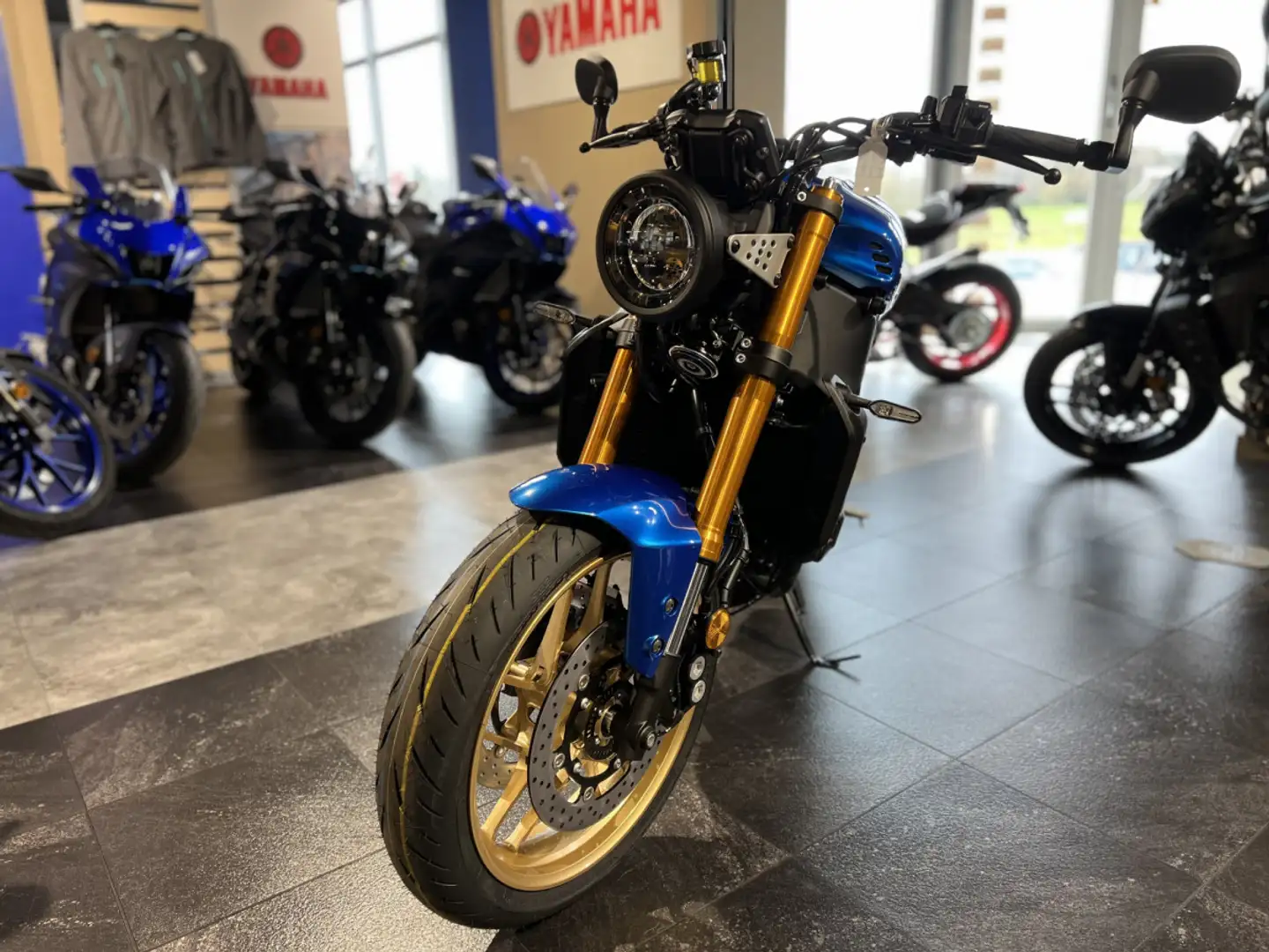 Yamaha XSR 900 35 KW DEBRIDABLE Bleu - 2