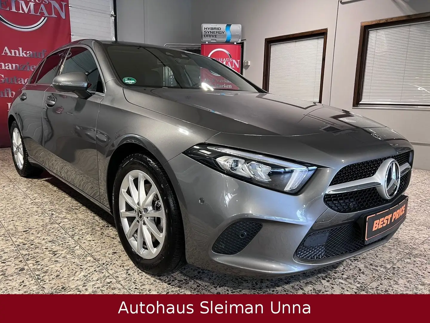 Mercedes-Benz A 200 A -Klasse A 200/Autom./MBUX/LED/Ambienteb. Grau - 1