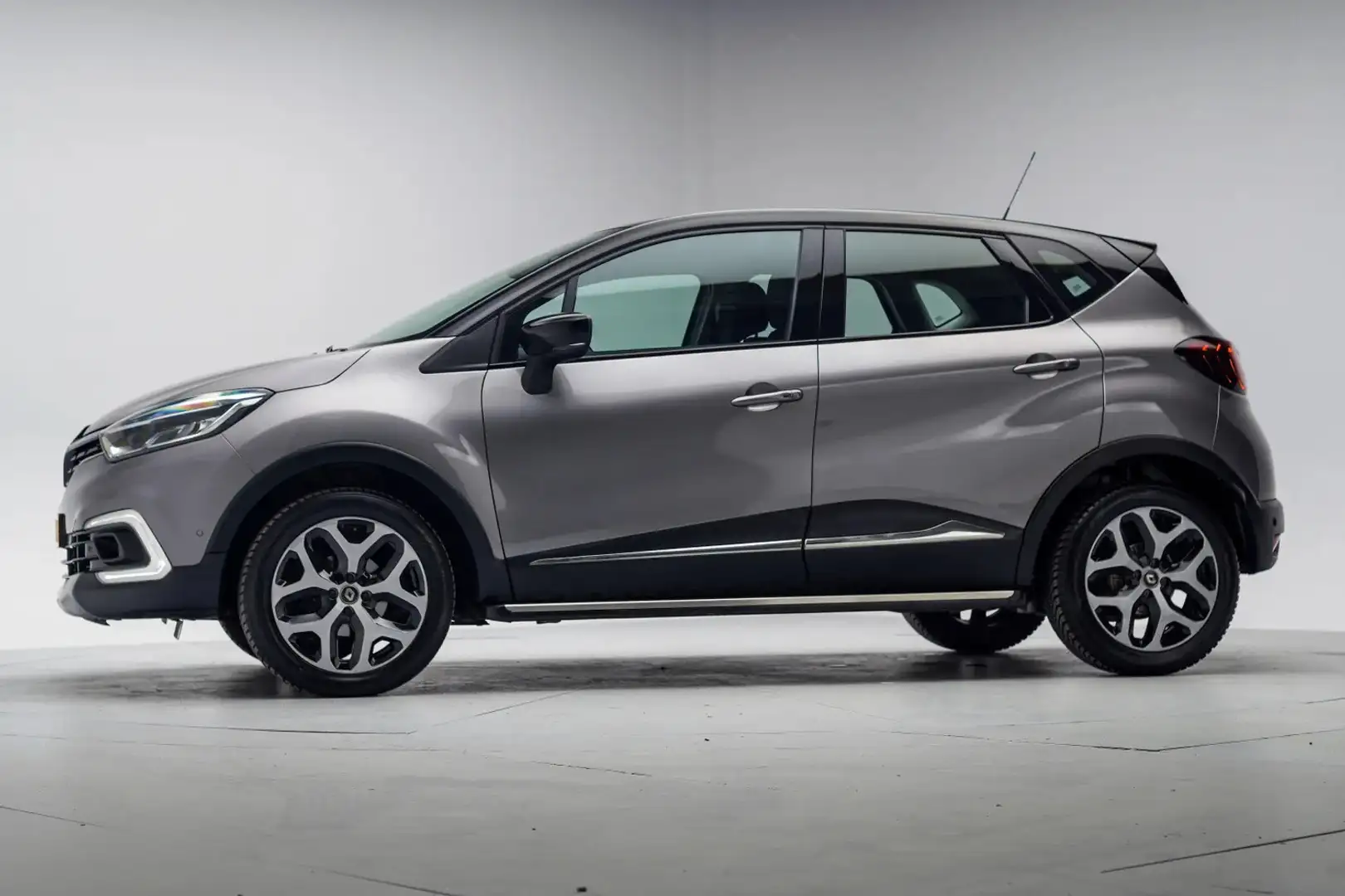 Renault Captur 0,9 TCe Intens [ Apple Carplay Cruise Navigatie Tr Grijs - 2