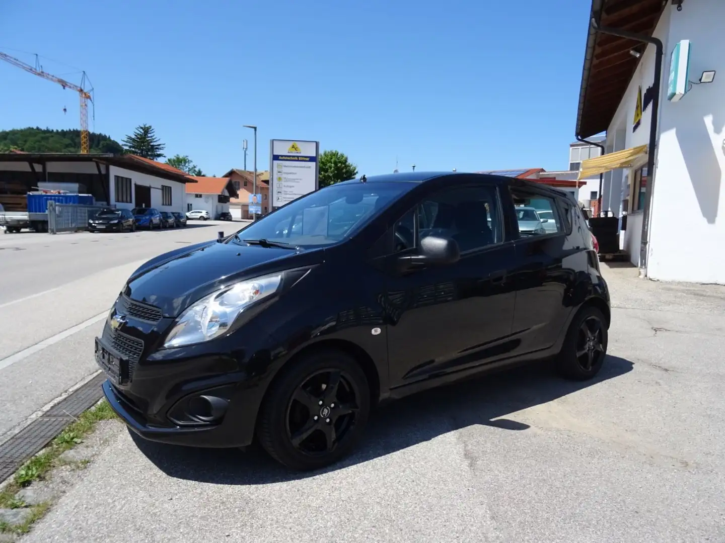 Chevrolet Spark 1.0 LS Schwarz - 1