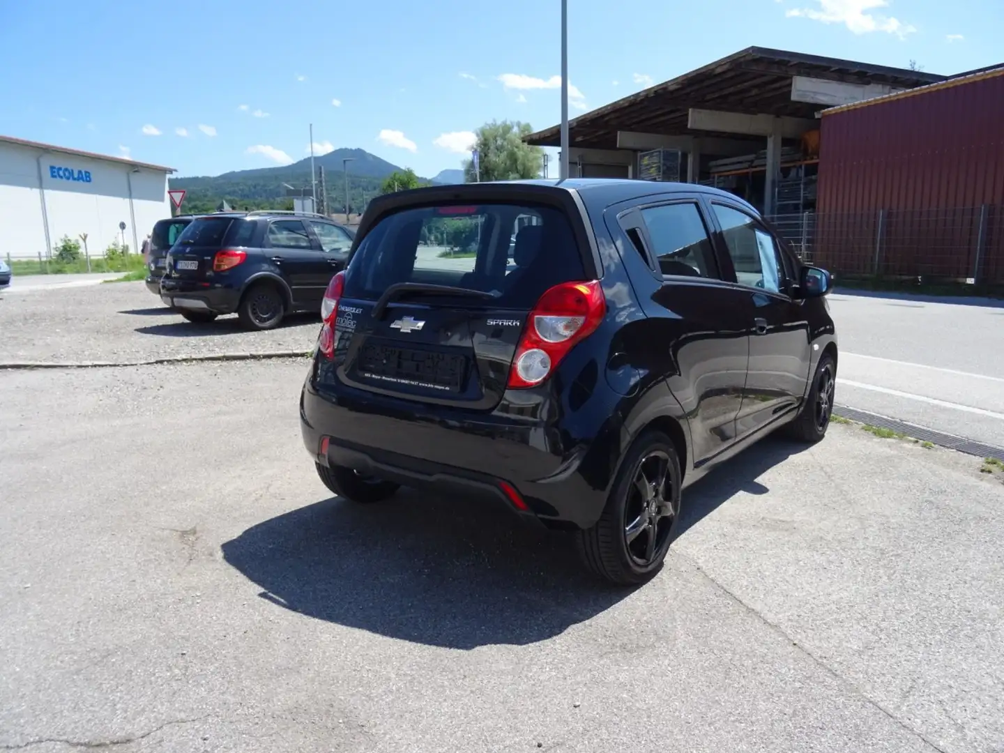 Chevrolet Spark 1.0 LS Schwarz - 2