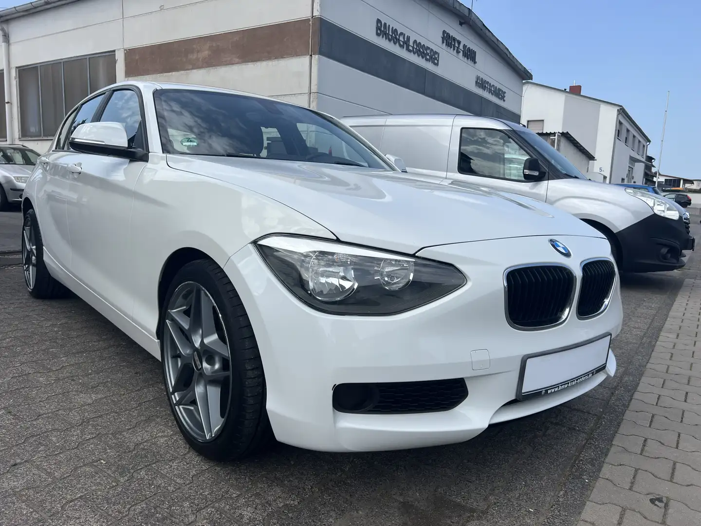 BMW 114 114 i BBS SITZHEIZUNG PDC Bílá - 2