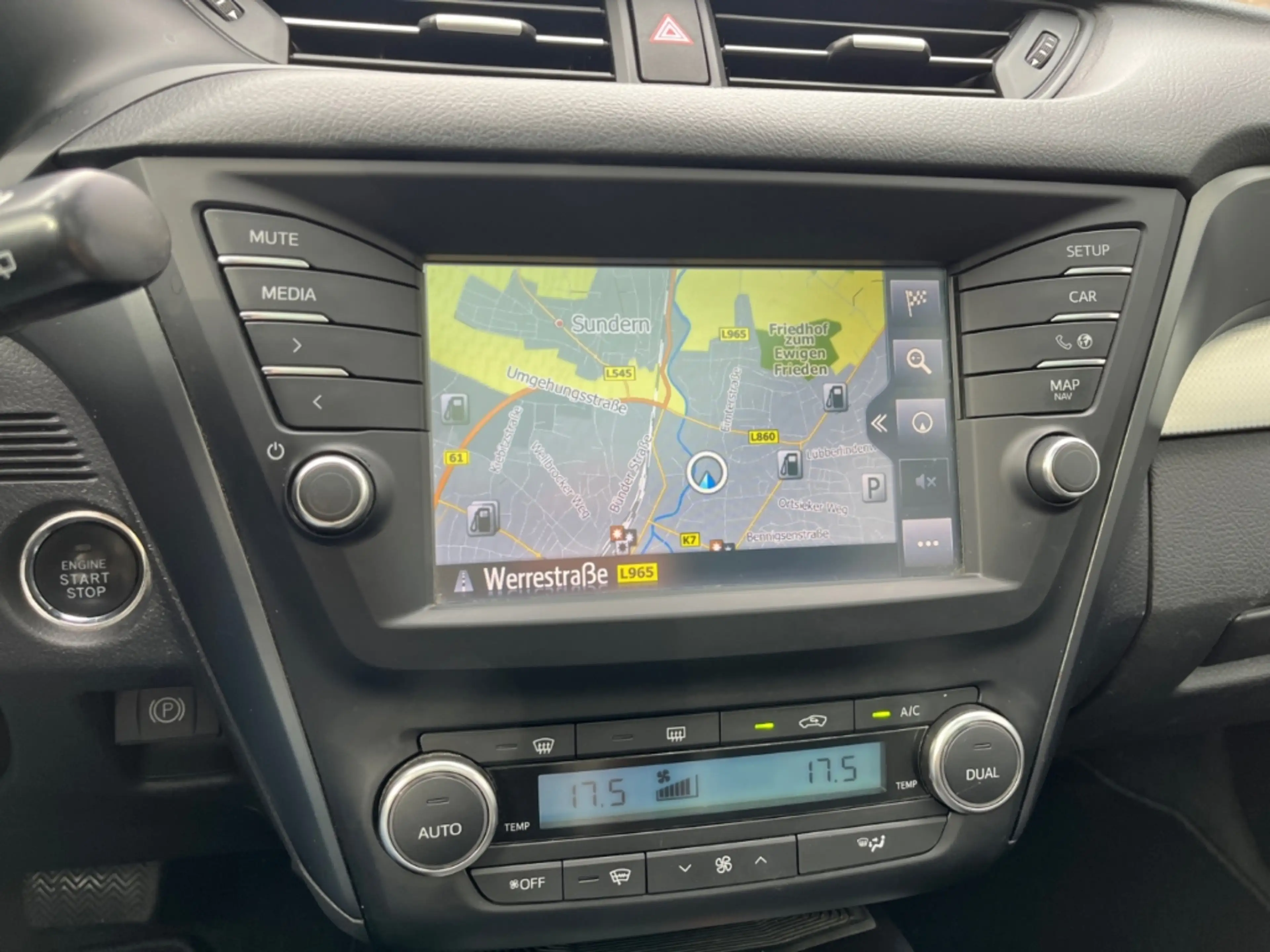 Toyota Avensis Touring Business *LED*R-Kamera*SHZ*Klima* — photo 15