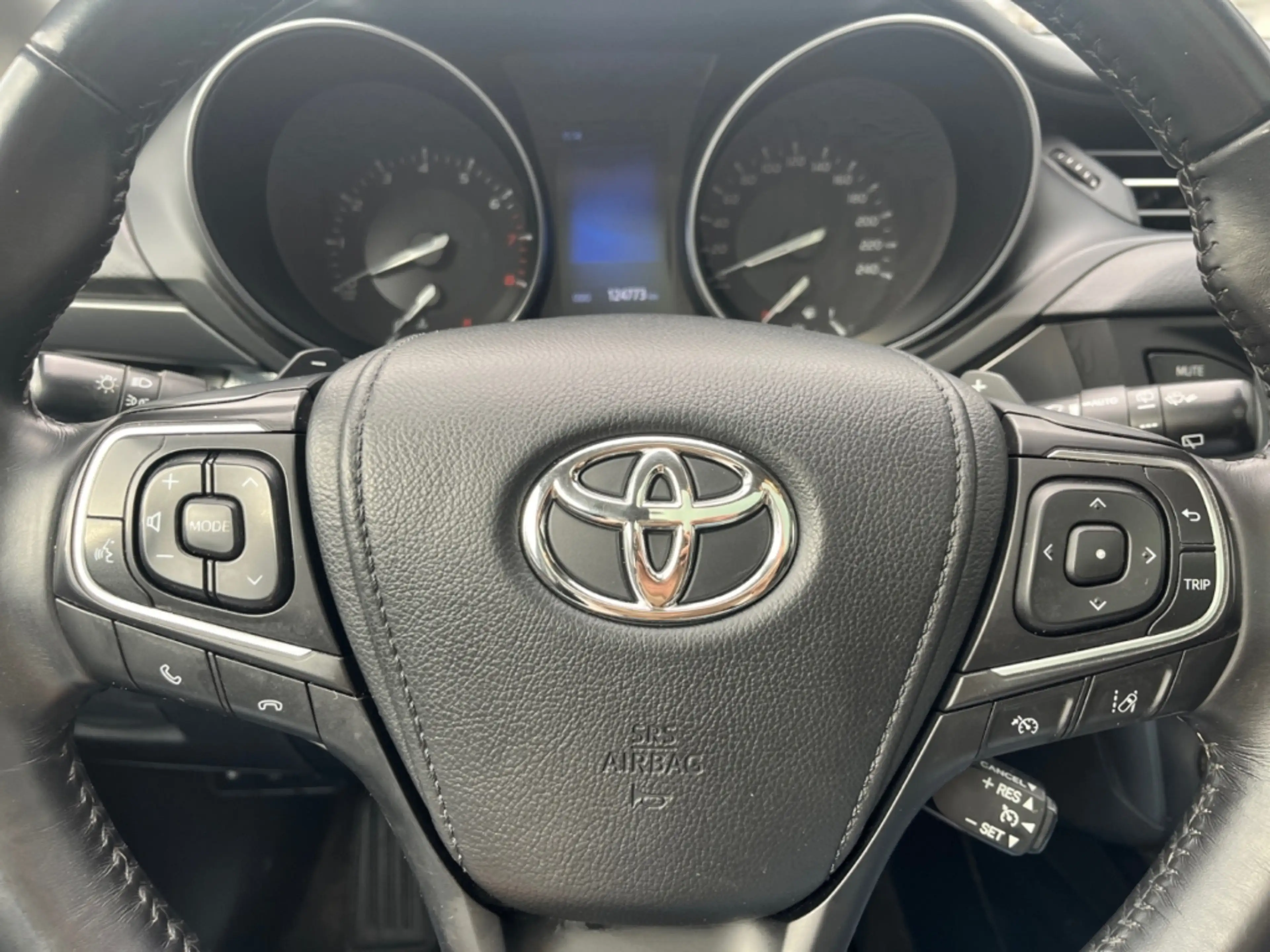 Toyota Avensis Touring Business *LED*R-Kamera*SHZ*Klima* — photo 13
