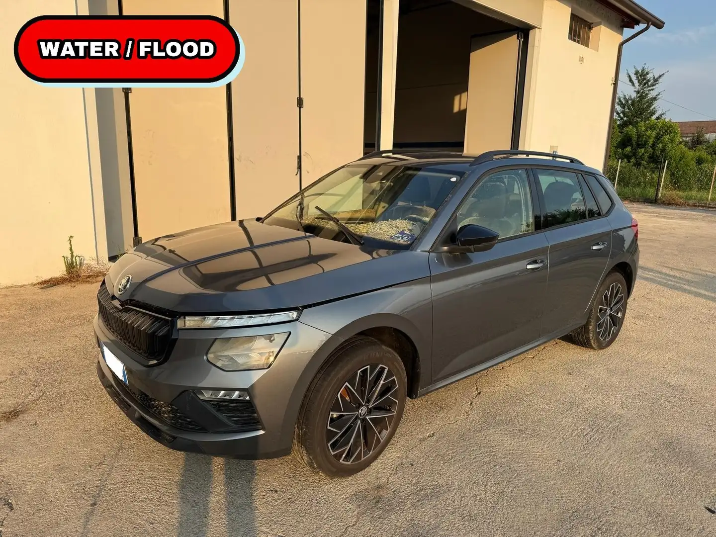 Skoda Kamiq 1.0 tsi Style 115cv dsg ALLUVIONATA Grigio - 1