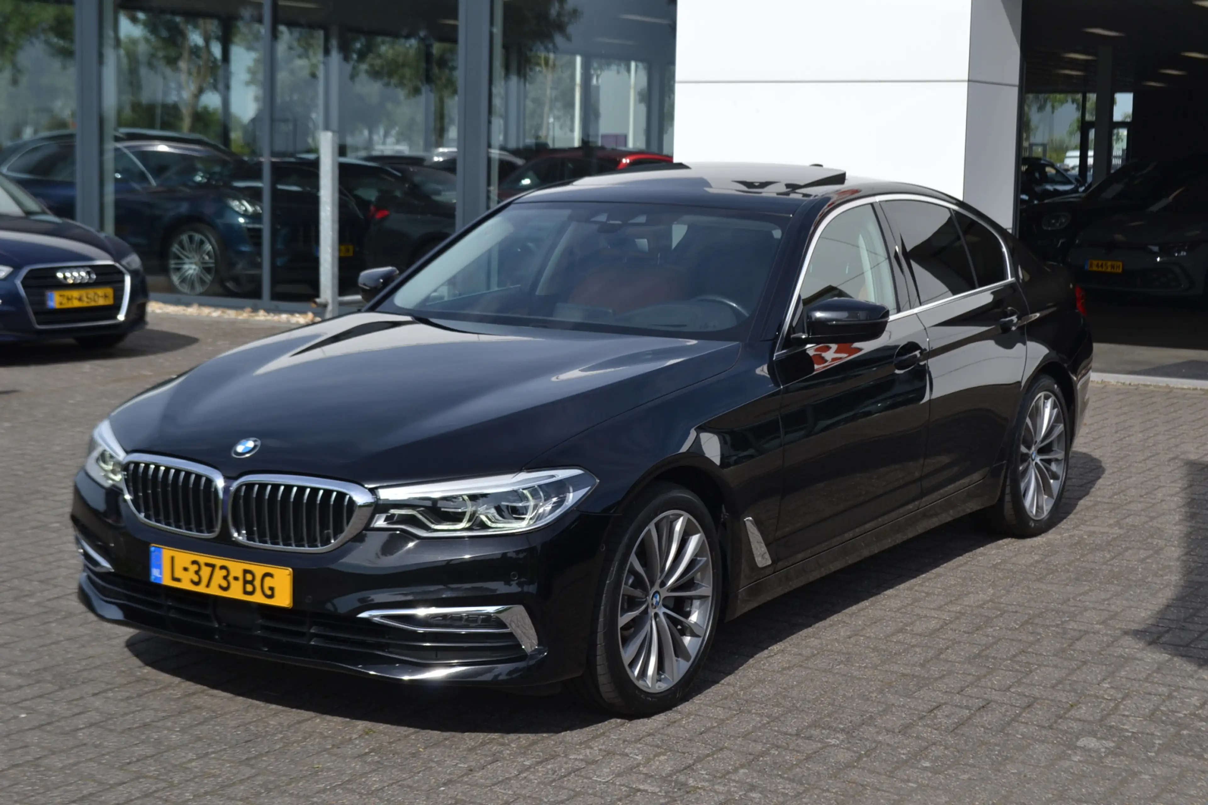 BMW 520 5-serie 520i Luxury | Opendak | Head Up | Comforts — photo 39
