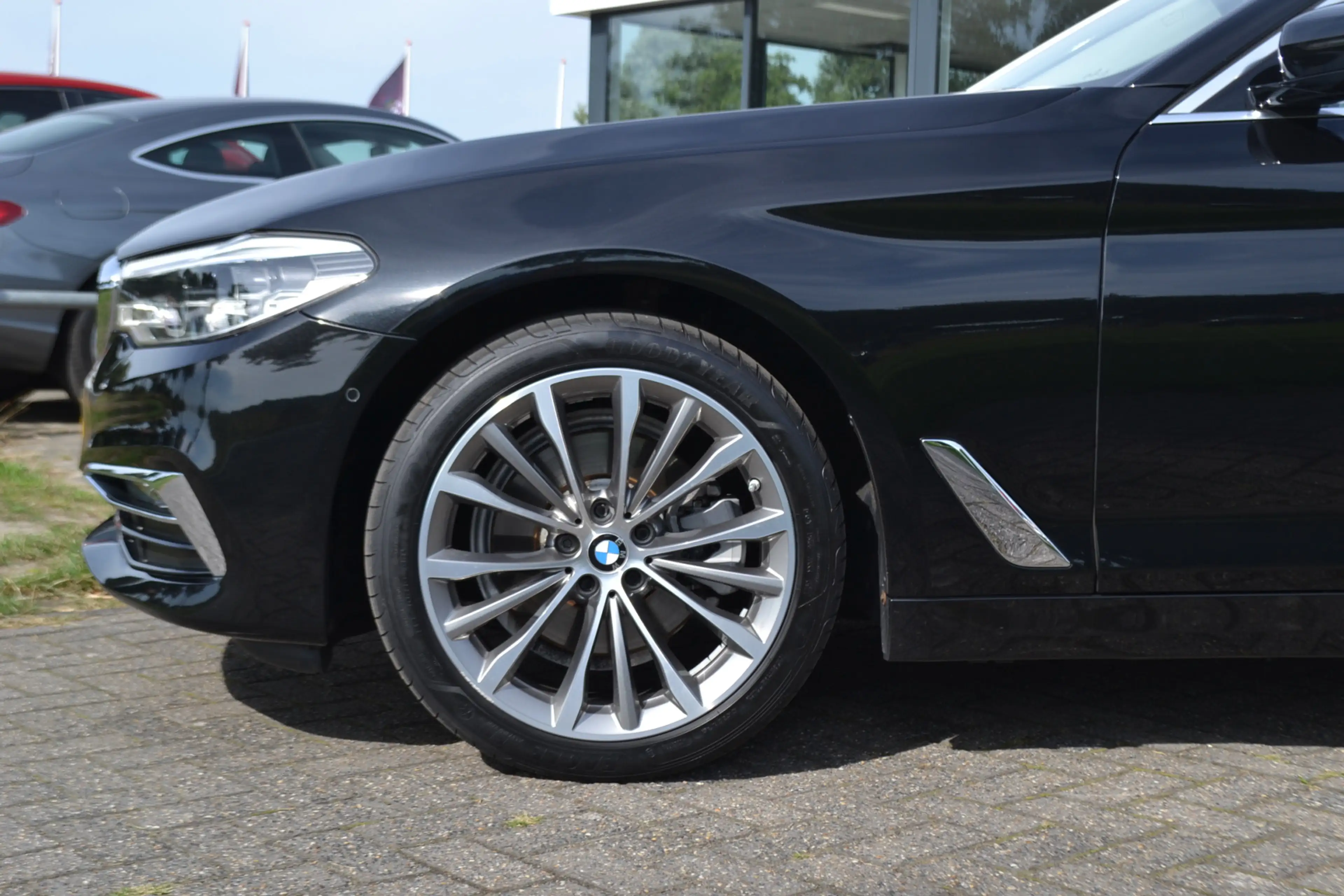 BMW 520 5-serie 520i Luxury | Opendak | Head Up | Comforts — photo 12