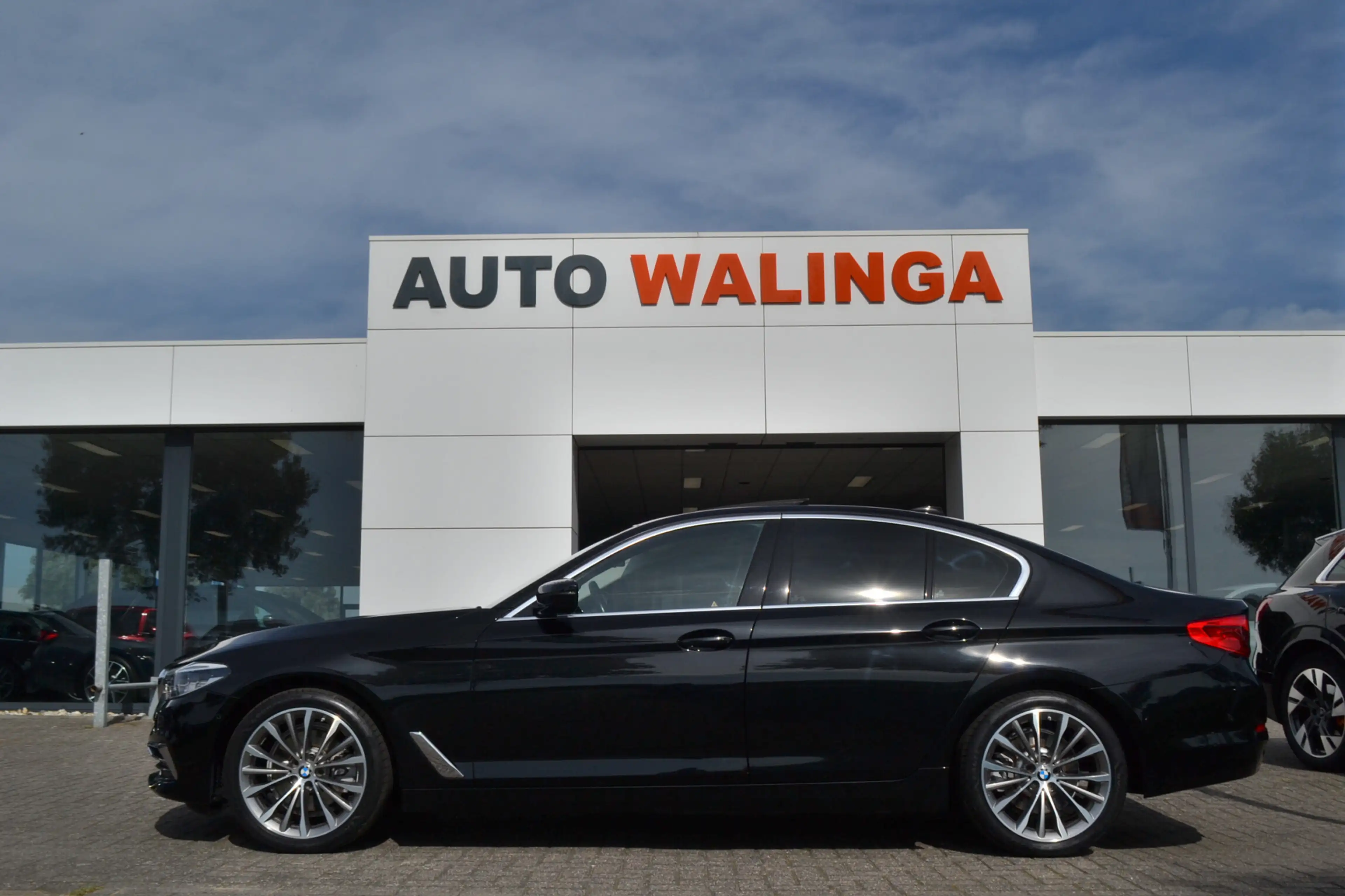 BMW 520 5-serie 520i Luxury | Opendak | Head Up | Comforts — photo 2