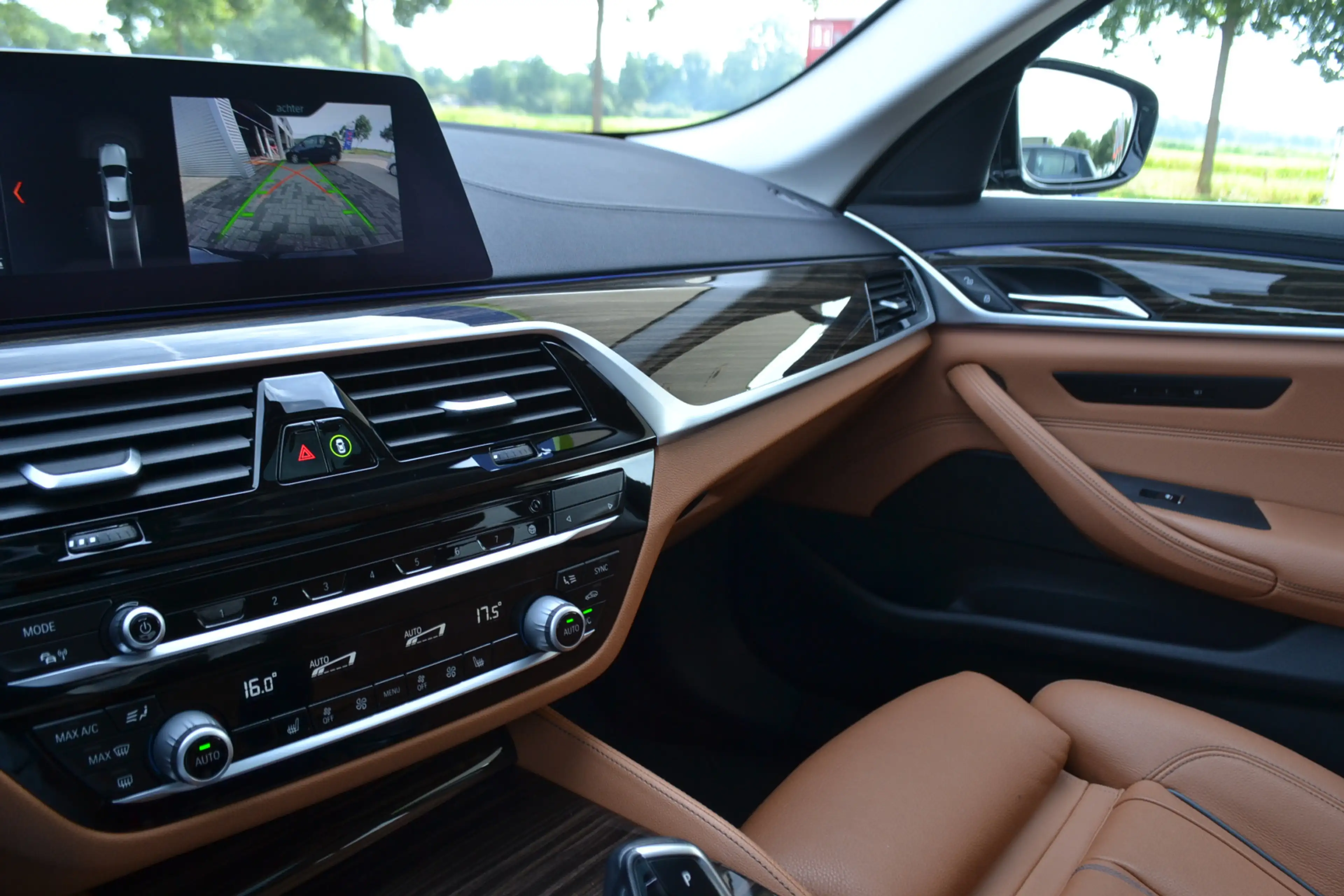 BMW 520 5-serie 520i Luxury | Opendak | Head Up | Comforts — photo 20