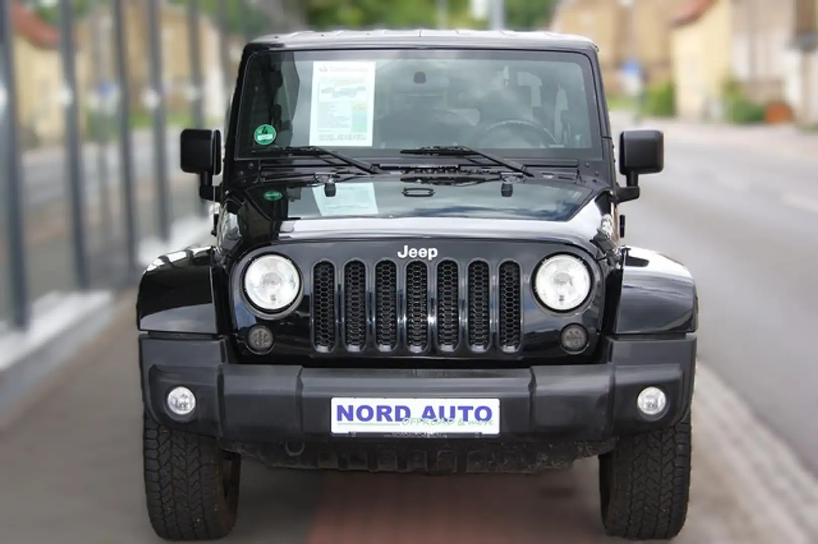 Jeep Wrangler 2.8 CRD 4x4 Unlimited Autom. Klima/Ahk Fekete - 2
