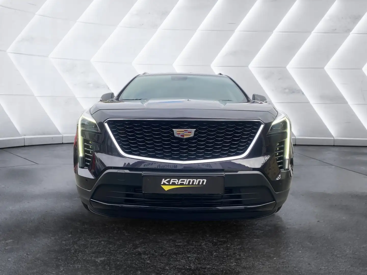 Cadillac XT4 2.0 T Sport AWD *360 Kamera*Panor.Dach* Серый - 2