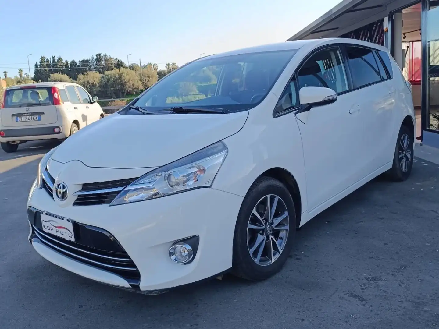 Toyota Verso 1.6 d-4d Active 7p ti mt Bianco - 2