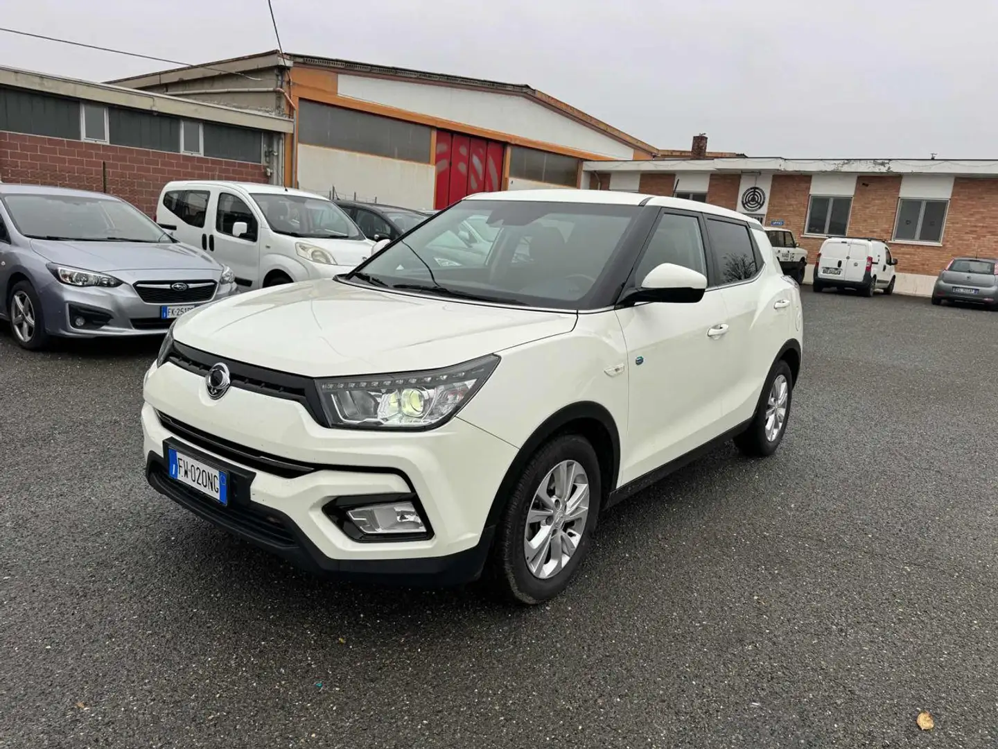 SsangYong Tivoli 1.6d 2WD I lov It Bianco - 1