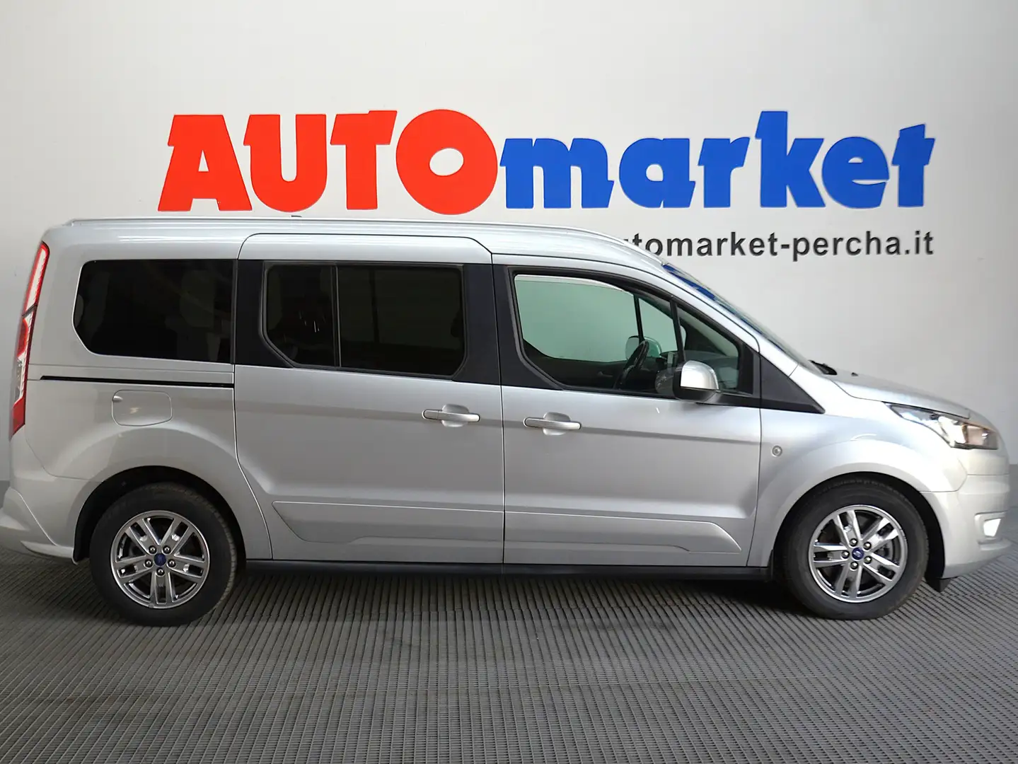 Ford Grand Tourneo Connect 1.5 TDCI Titanium Powershift Silber - 1