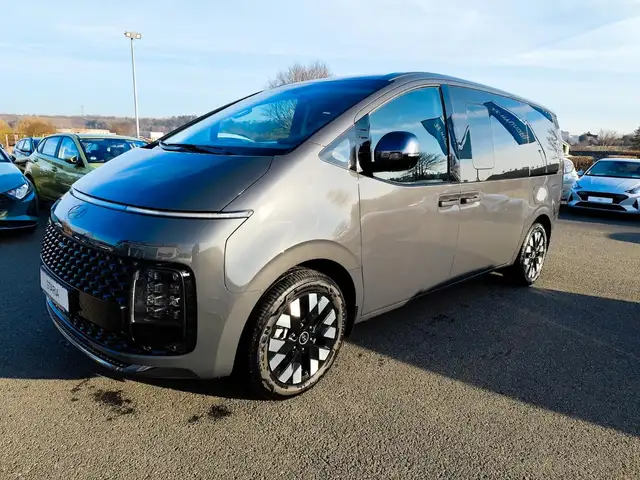 Hyundai STARIA HEV 1.6 T-GDI 6-AT 2WD Signature
