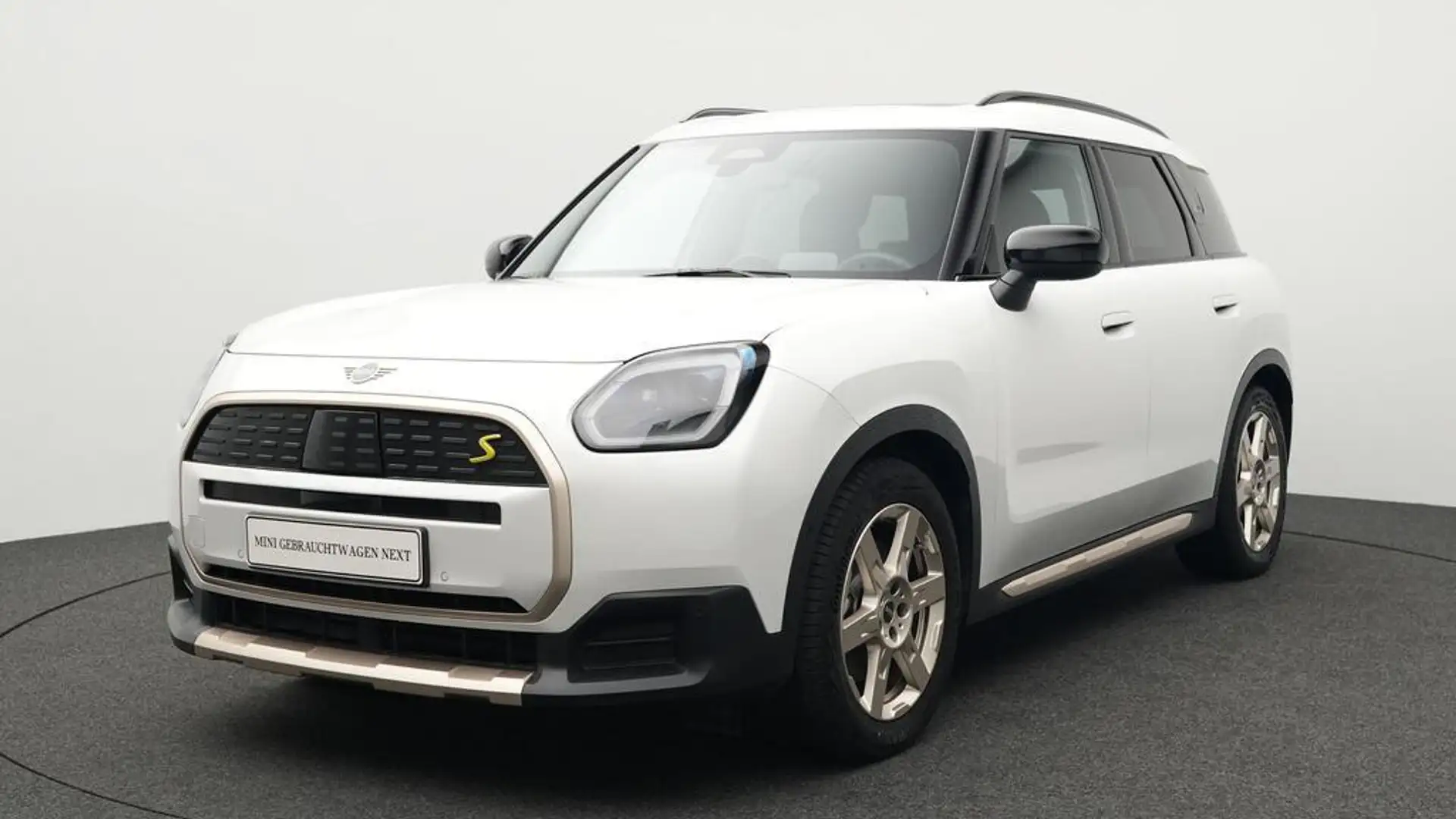 MINI Countryman SE All4 Favoured Trim Weiß - 1