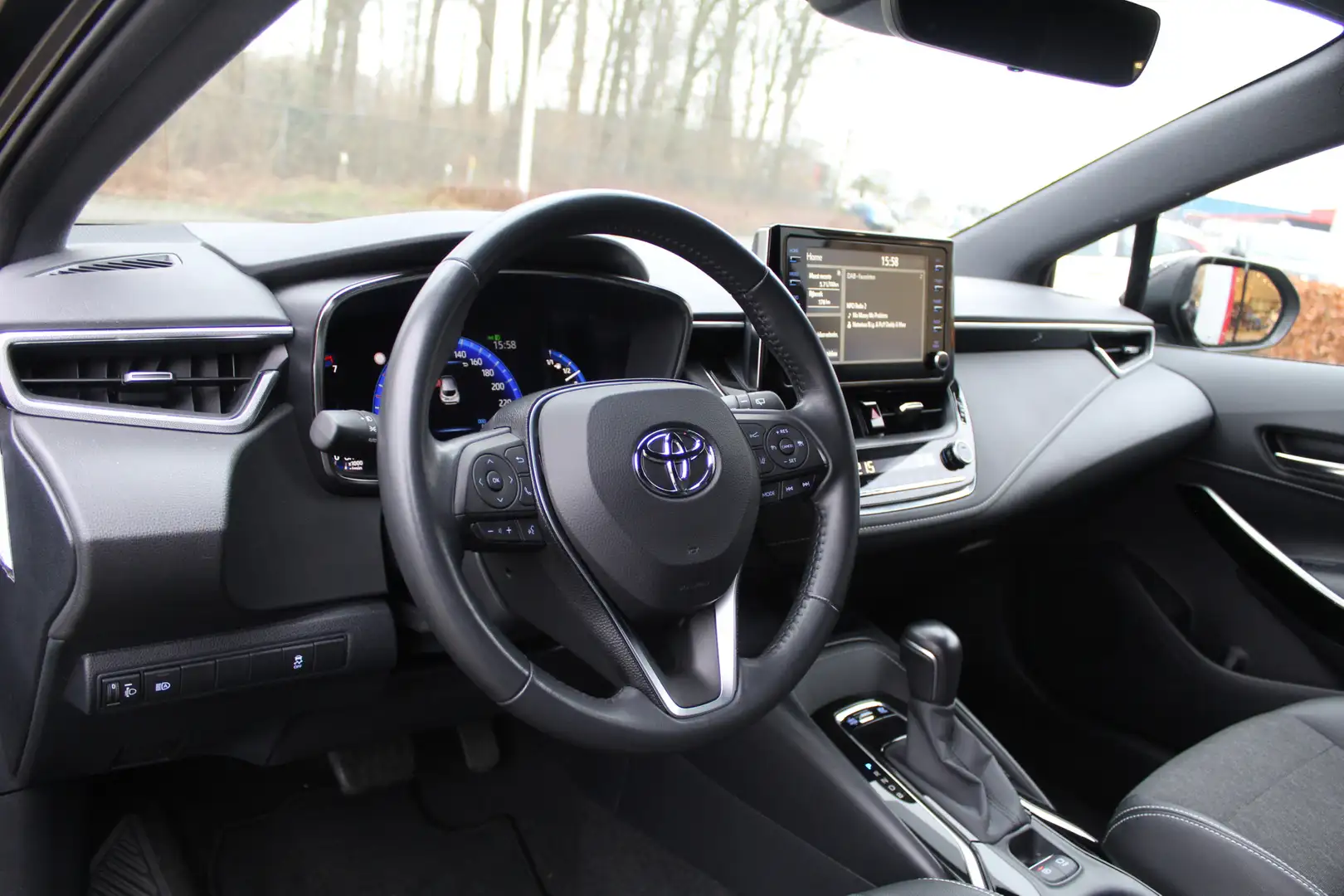 Toyota Corolla 1.8 Hybrid Dynamic | Rijklaar | Apple/Android | Cr Zwart - 2