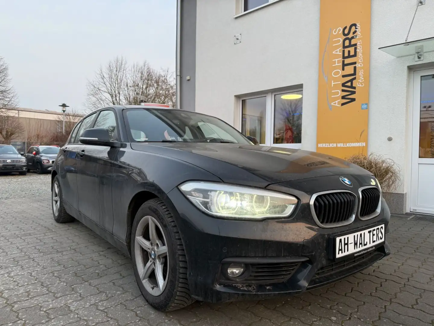 BMW 120 d Advantage=Leder-Navi-8Fach Bereift-Sitzhei Noir - 1