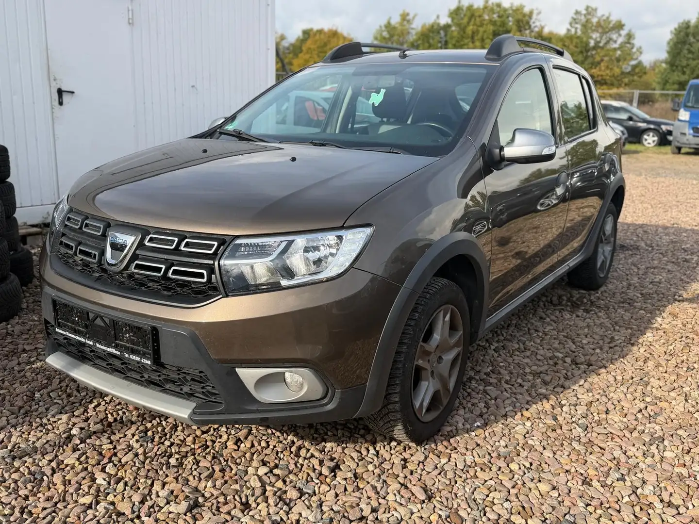 Dacia Sandero Essentiel*Automatik*Stepway*Navi*Kamera*Klimaauto* Braun - 1