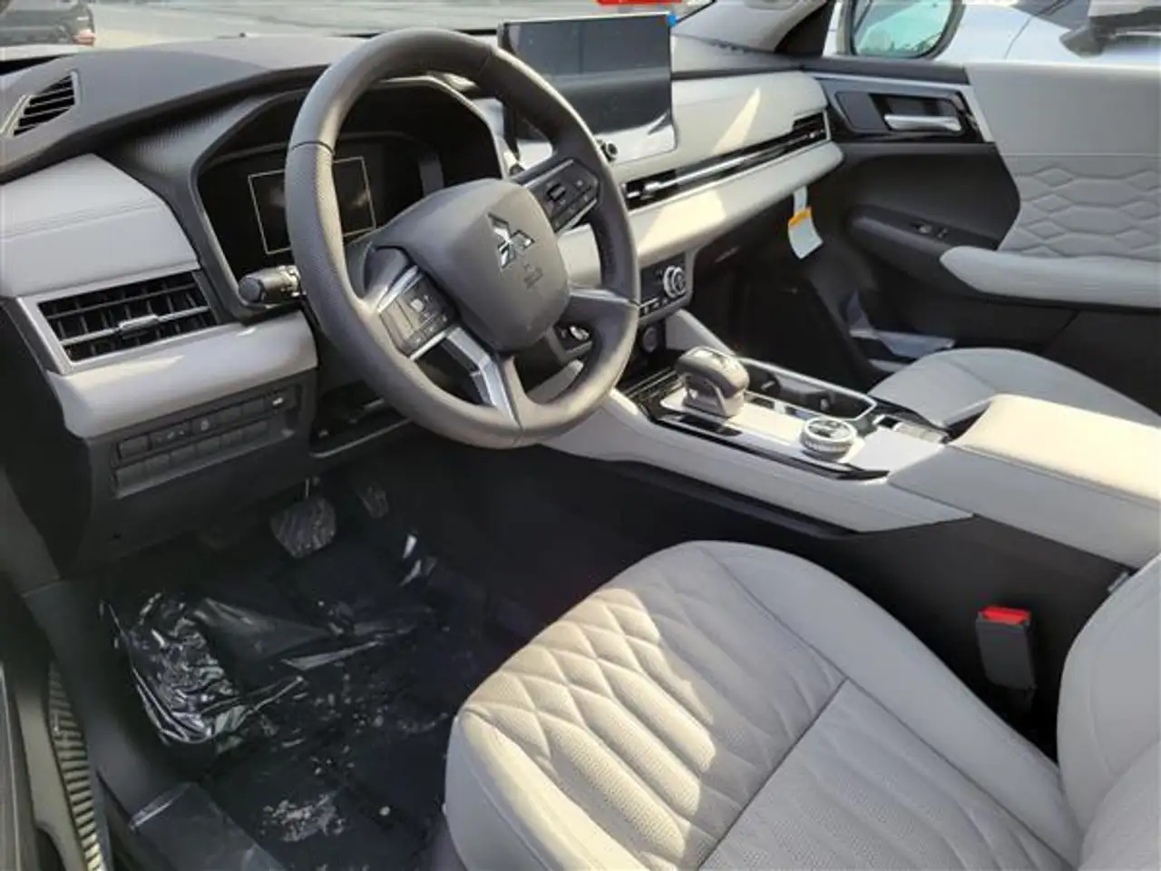 Mitsubishi Outlander снимка Mitsubishi Outlander