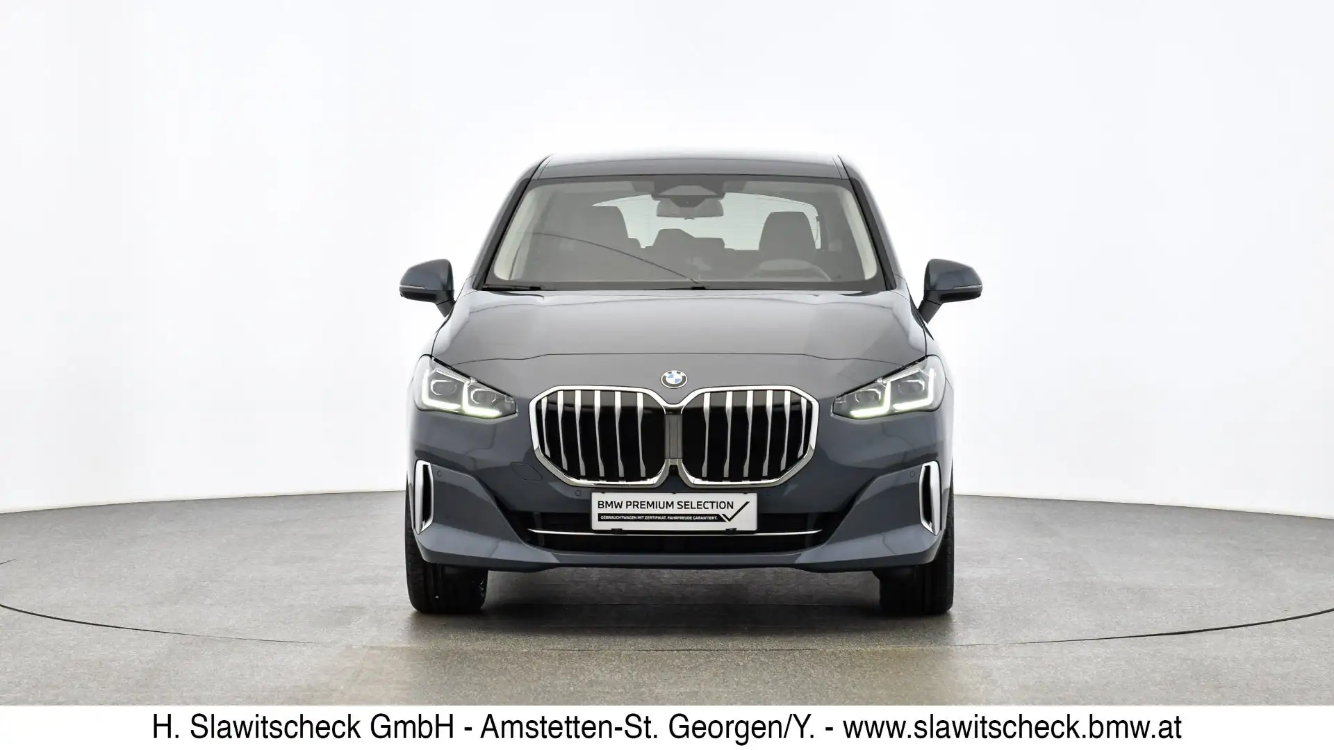 BMW 218 d Active Tourer Grau - 2