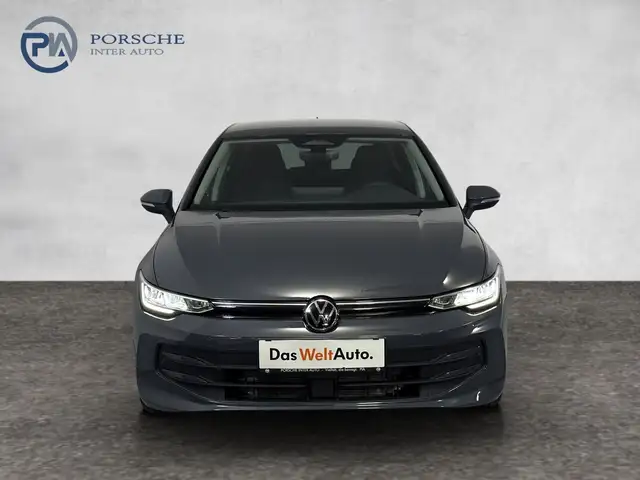 Volkswagen Golf view 2