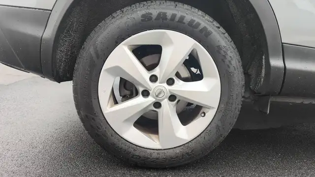 Nissan Qashqai view 16