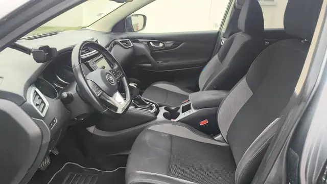 Nissan Qashqai view 25