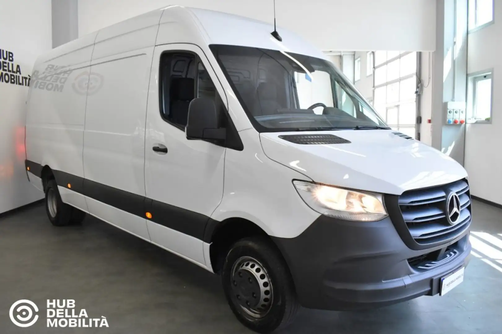 Mercedes-Benz Sprinter F43L/35 416 CDI RWD TA-RG Furgone Ruote gemellate Bianco - 1