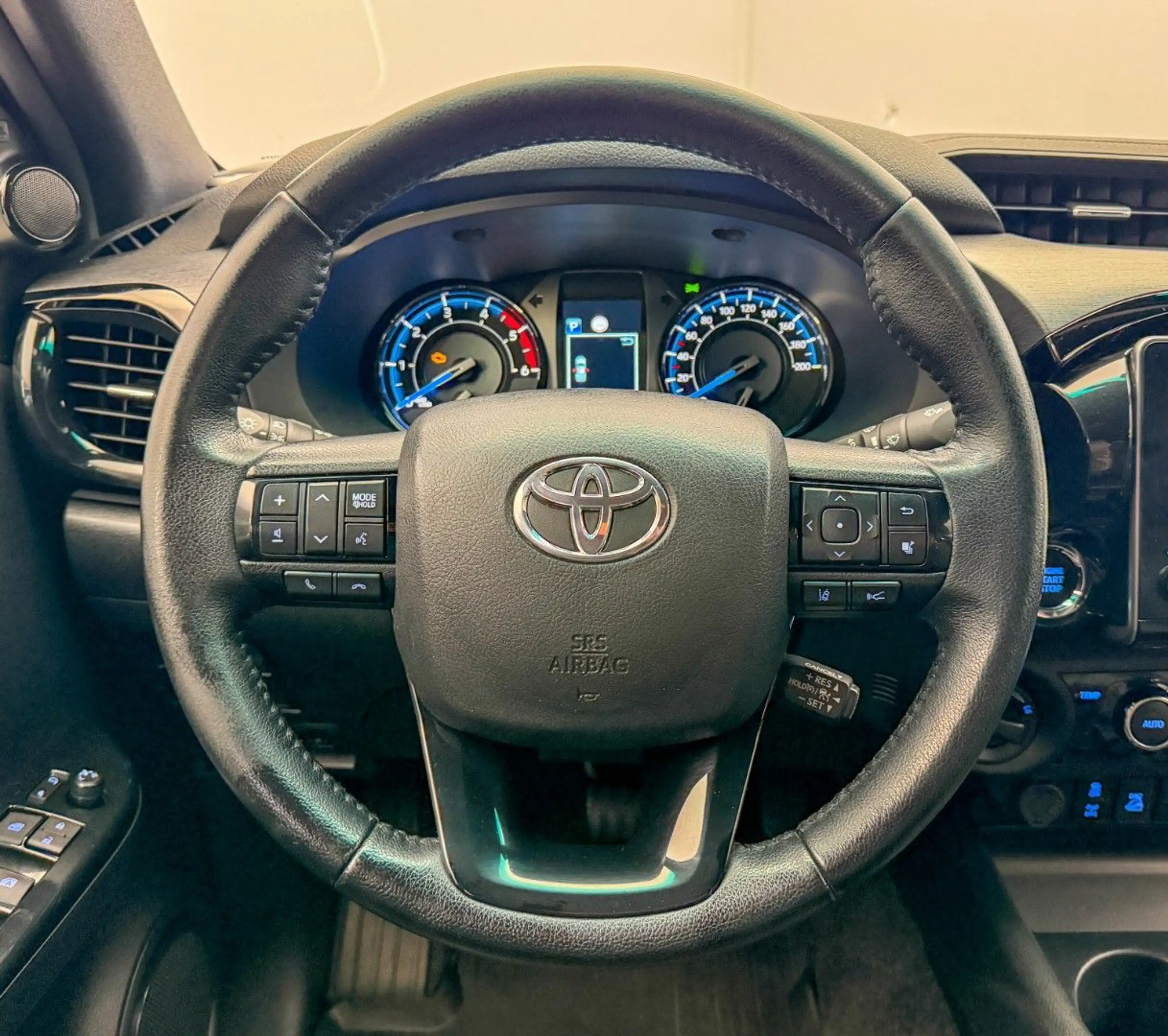 Toyota Hilux 2.8 D4-D INVINCIBLE AHK°JBL°Assistenz°Navi — photo 9