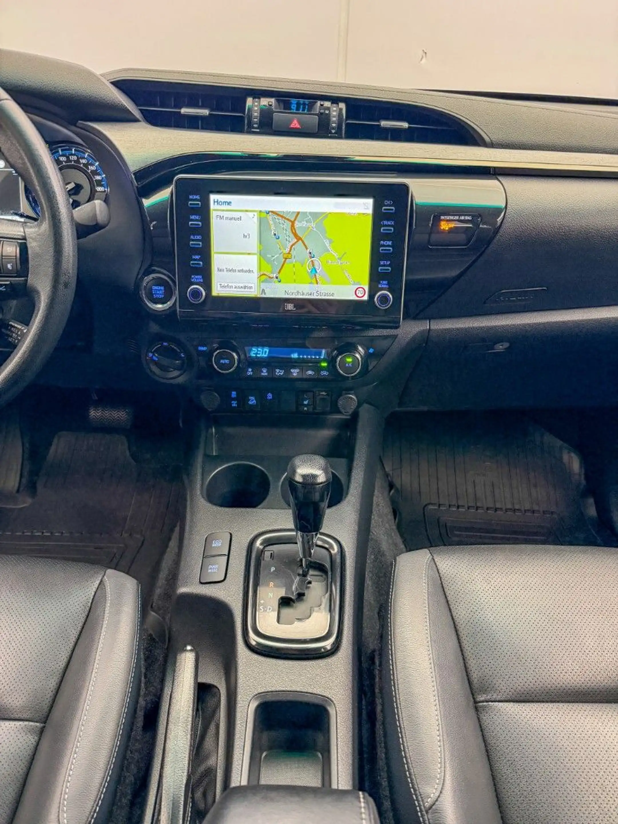 Toyota Hilux 2.8 D4-D INVINCIBLE AHK°JBL°Assistenz°Navi — photo 13