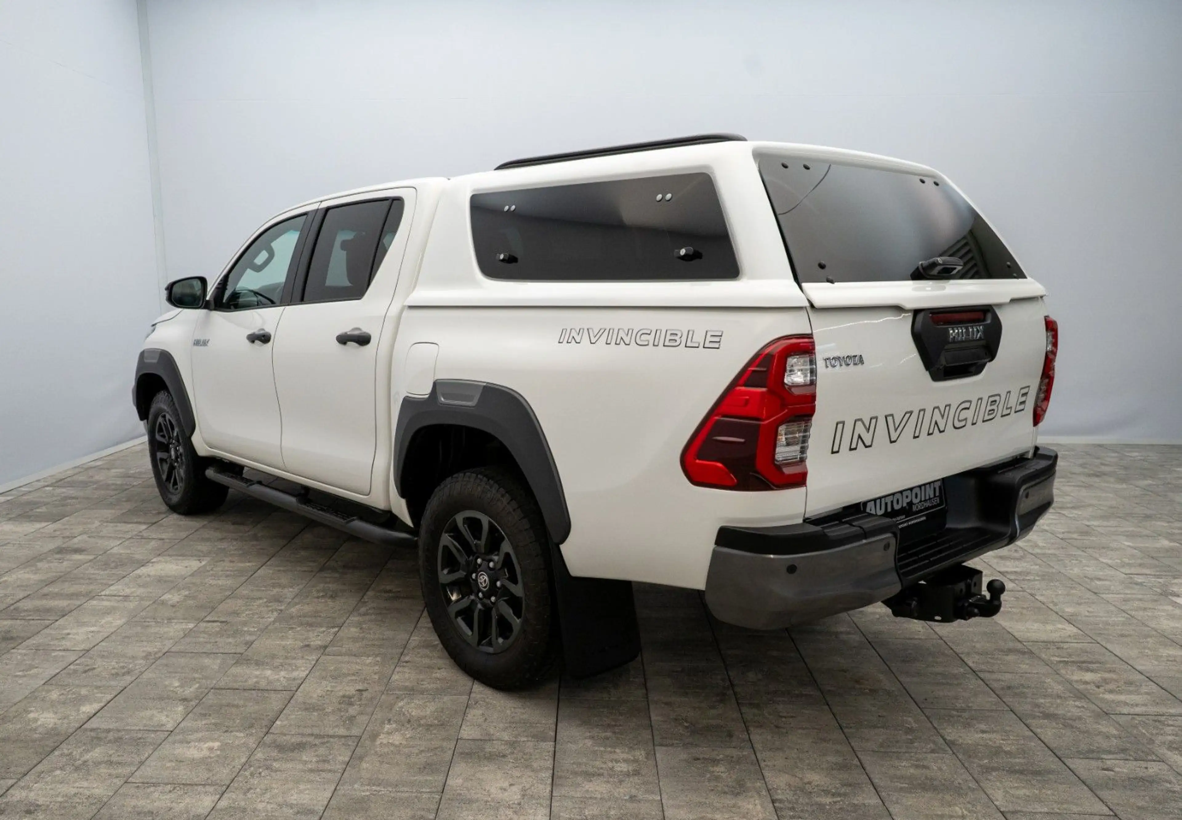 Toyota Hilux 2.8 D4-D INVINCIBLE AHK°JBL°Assistenz°Navi — photo 4