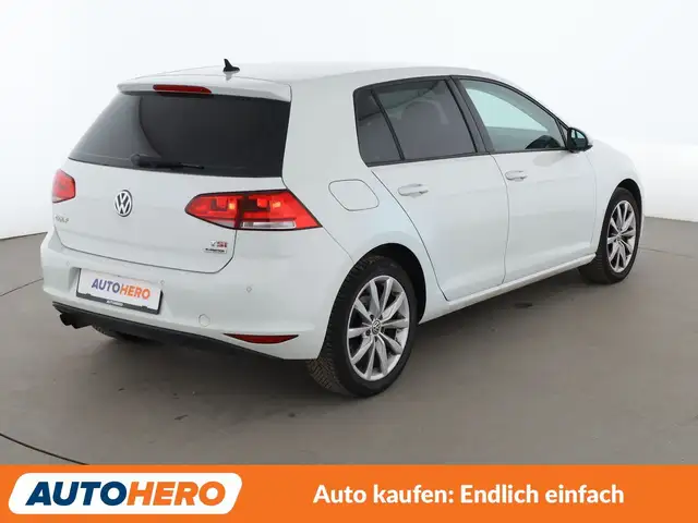 Volkswagen Golf view 6