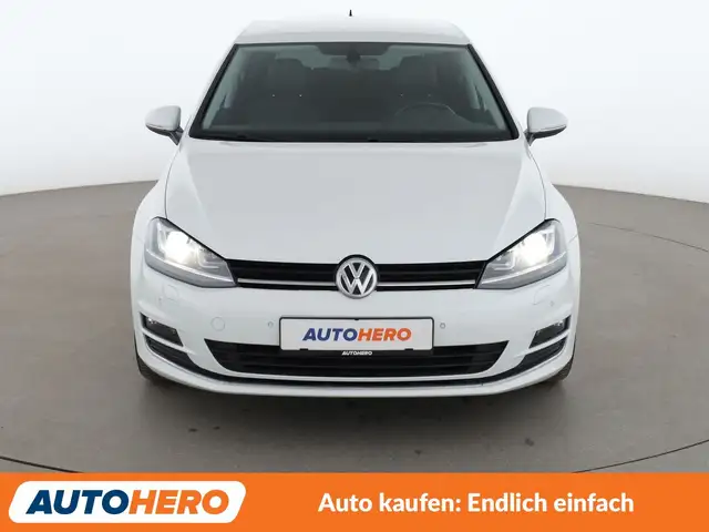 Volkswagen Golf view 9