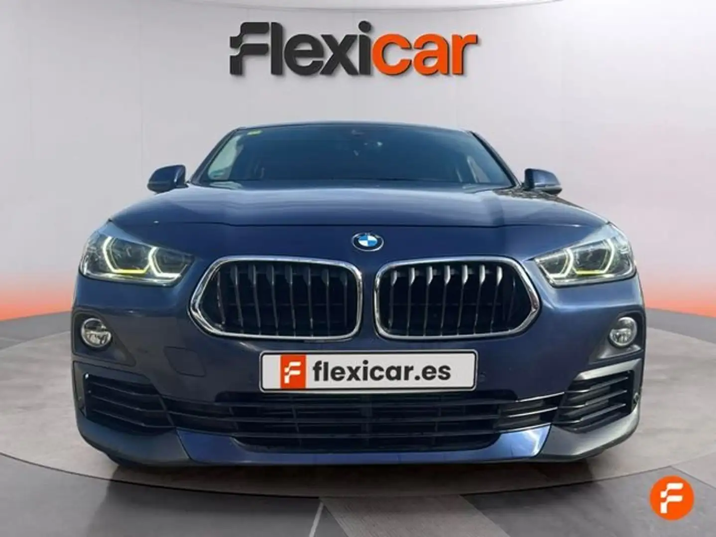 BMW X2 sDrive 18d Bleu - 2