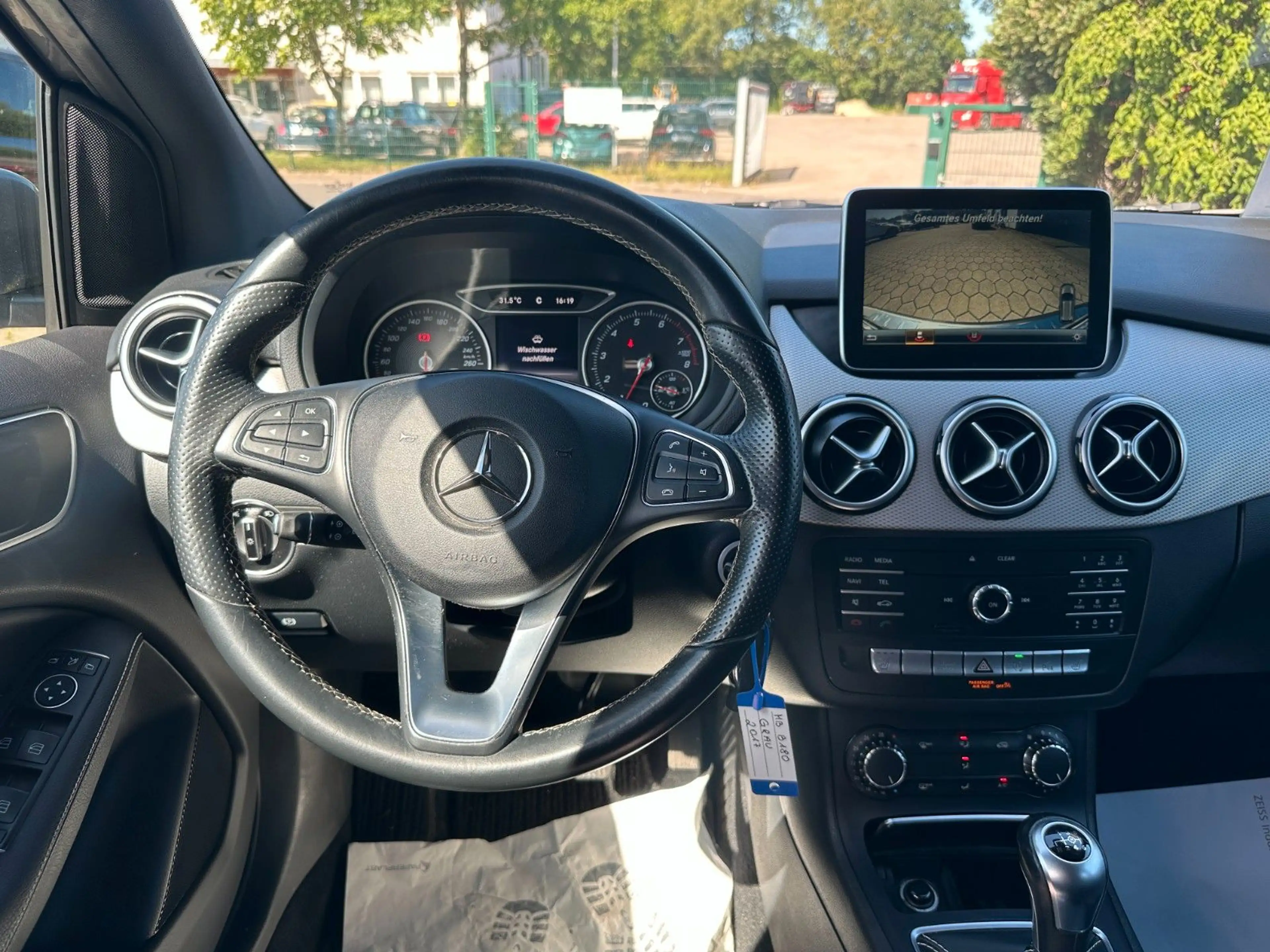 Mercedes-Benz B 180 Alu PDC SHZ Temp T-Leder — photo 11