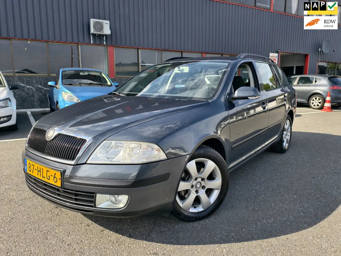 Skoda Octavia Combi 1.9 TDI Ambiente Attractive Business / NAP / Grijs - 1