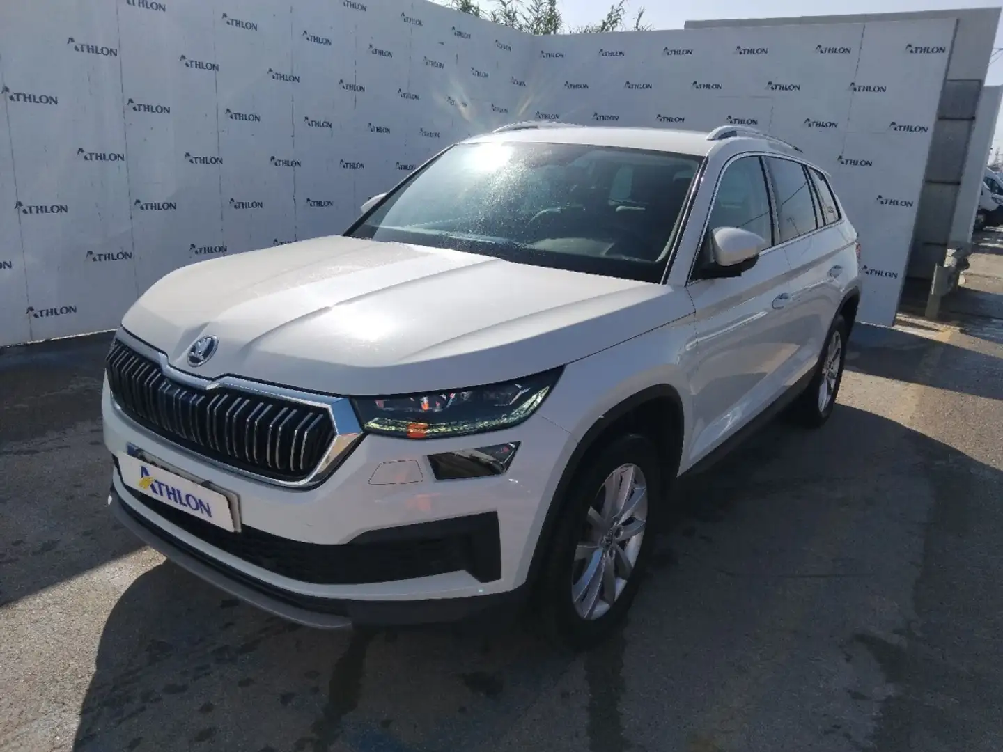 Skoda Kodiaq 2.0TDI AB tech Style 4x2 DSG 110kW Blanco - 1