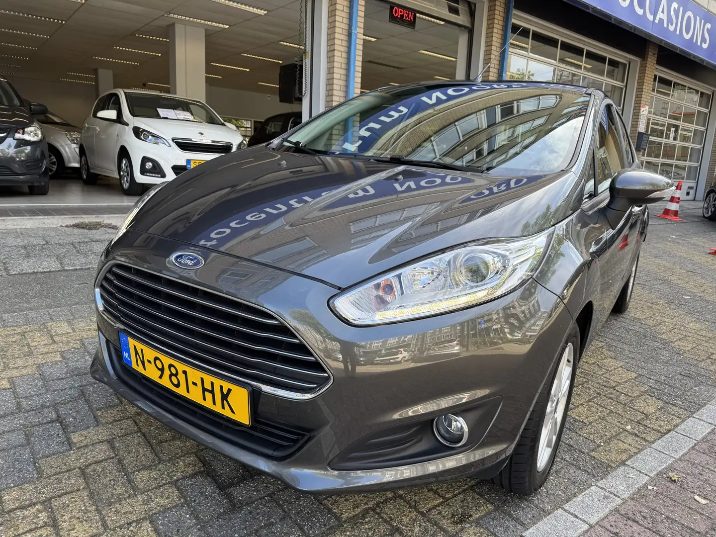 Ford Fiesta 1.0 Style 72575KM! | Airco | Stoelverwarming | Lic Grijs - 2