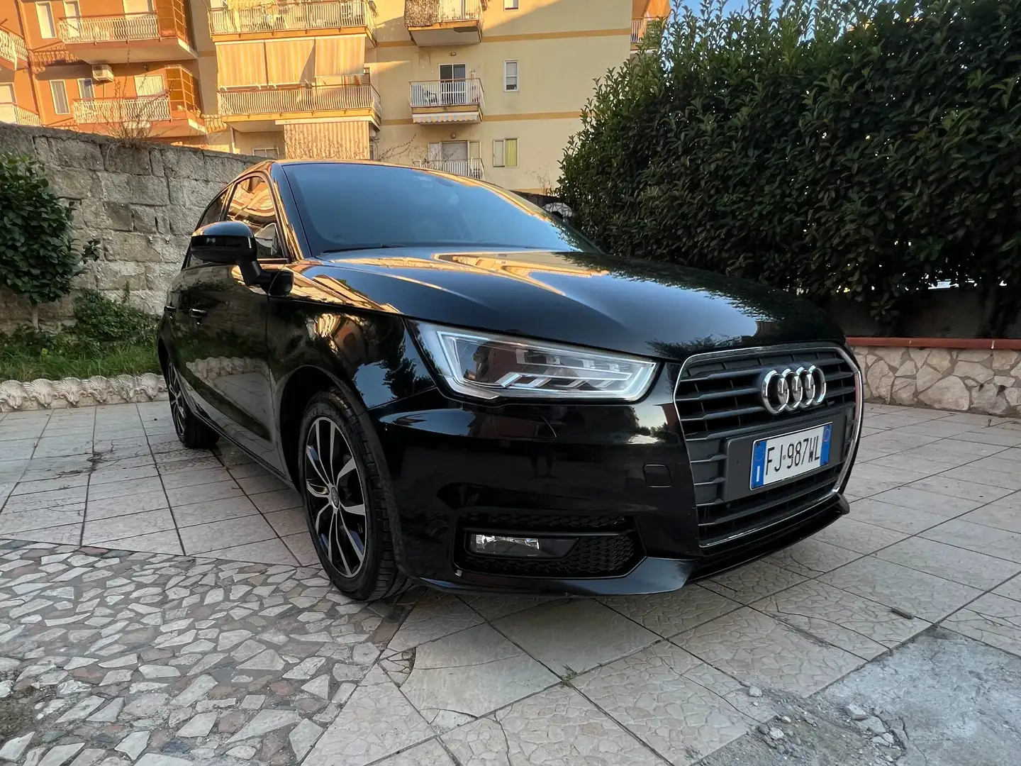 Audi A1 A1 Sportback 1.6 tdi Admired Nero - 1