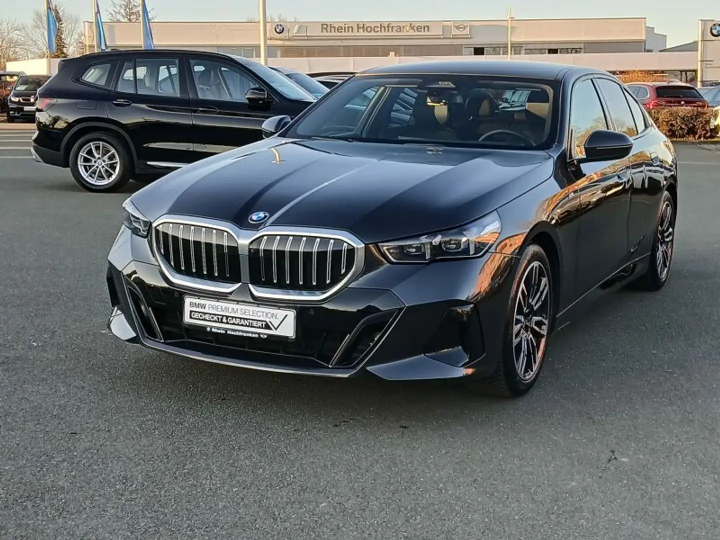 BMW 520 d Limousine M Sportpaket STANDH ACC 360° PANO Grau - 2