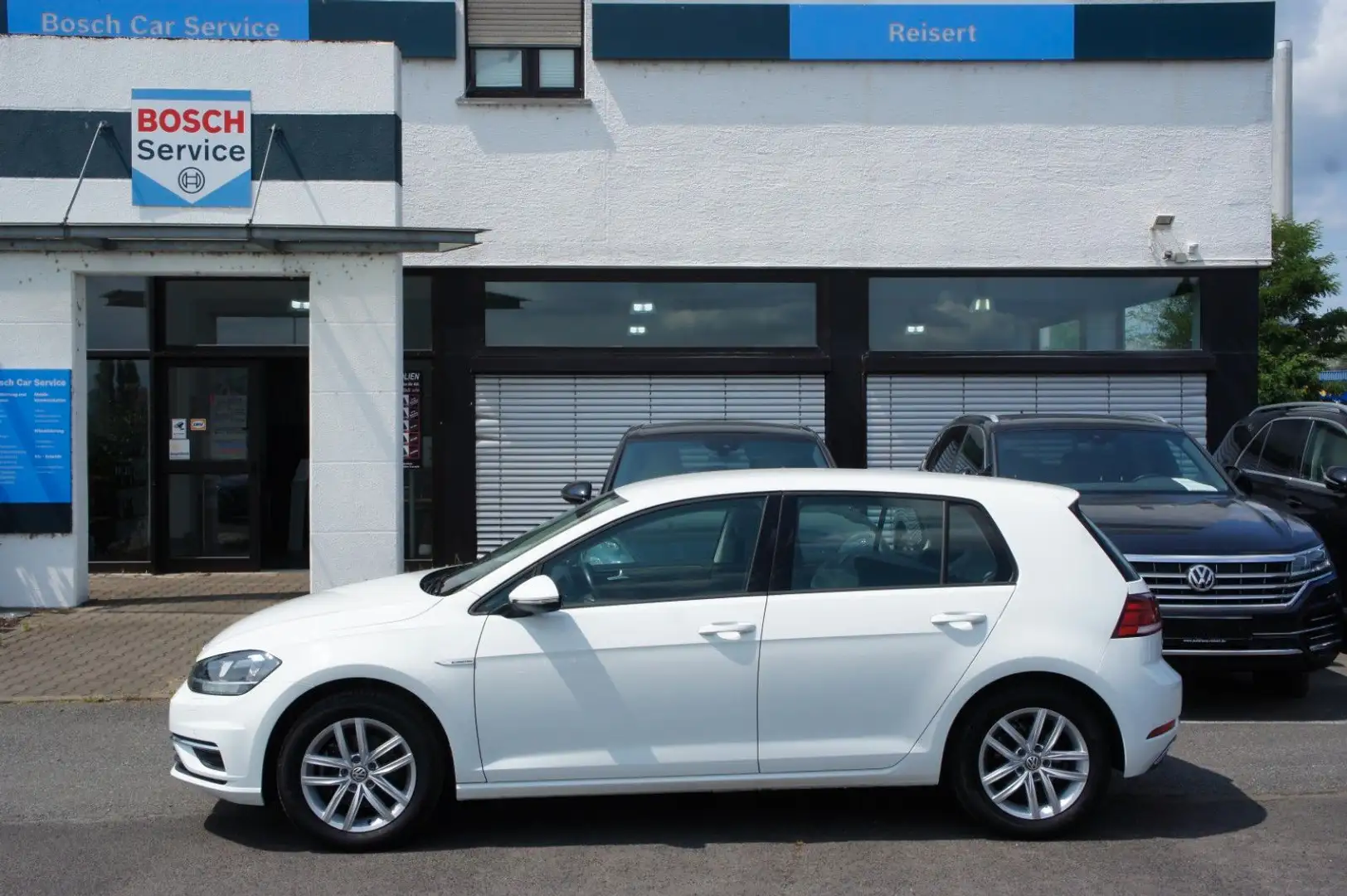 Volkswagen Golf VII Comfortline TGI *ACC*NAV*PDC*SHZ*CNG* Bianco - 2
