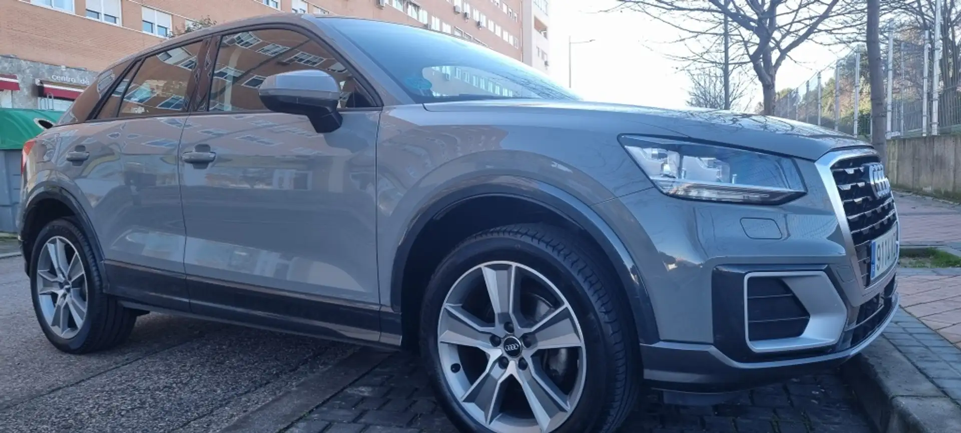 Audi Q2 35 TFSI Advanced 110kW Gris - 2